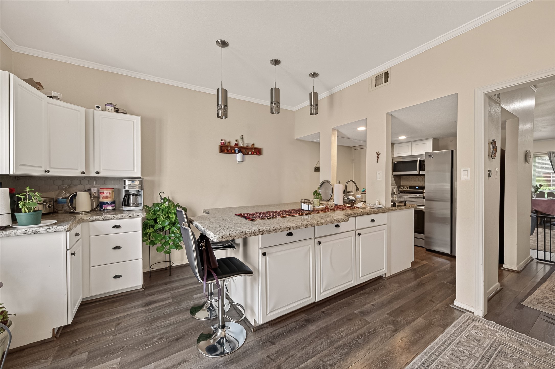840 Threadneedle Street 192 Property Photo 17