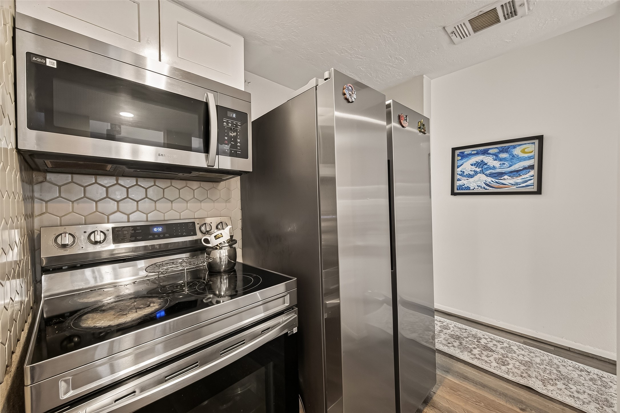 840 Threadneedle Street 192 Property Photo 22