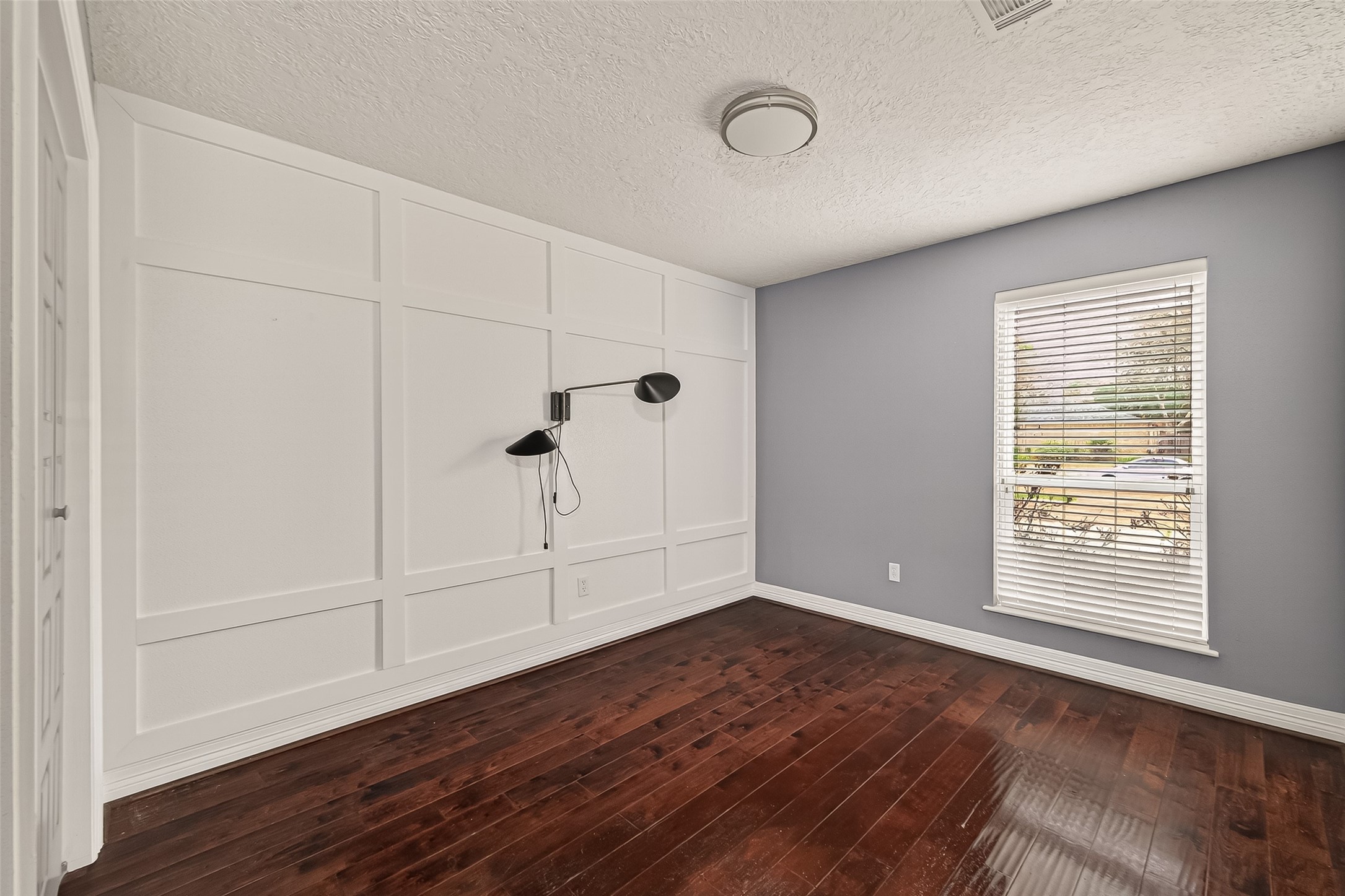 2130 Round Lake Drive Property Photo 31