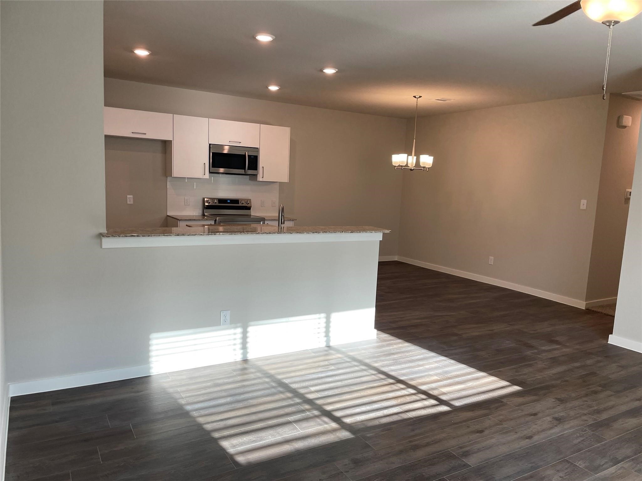 9772-9776 Grosbeak Lane Property Photo 4