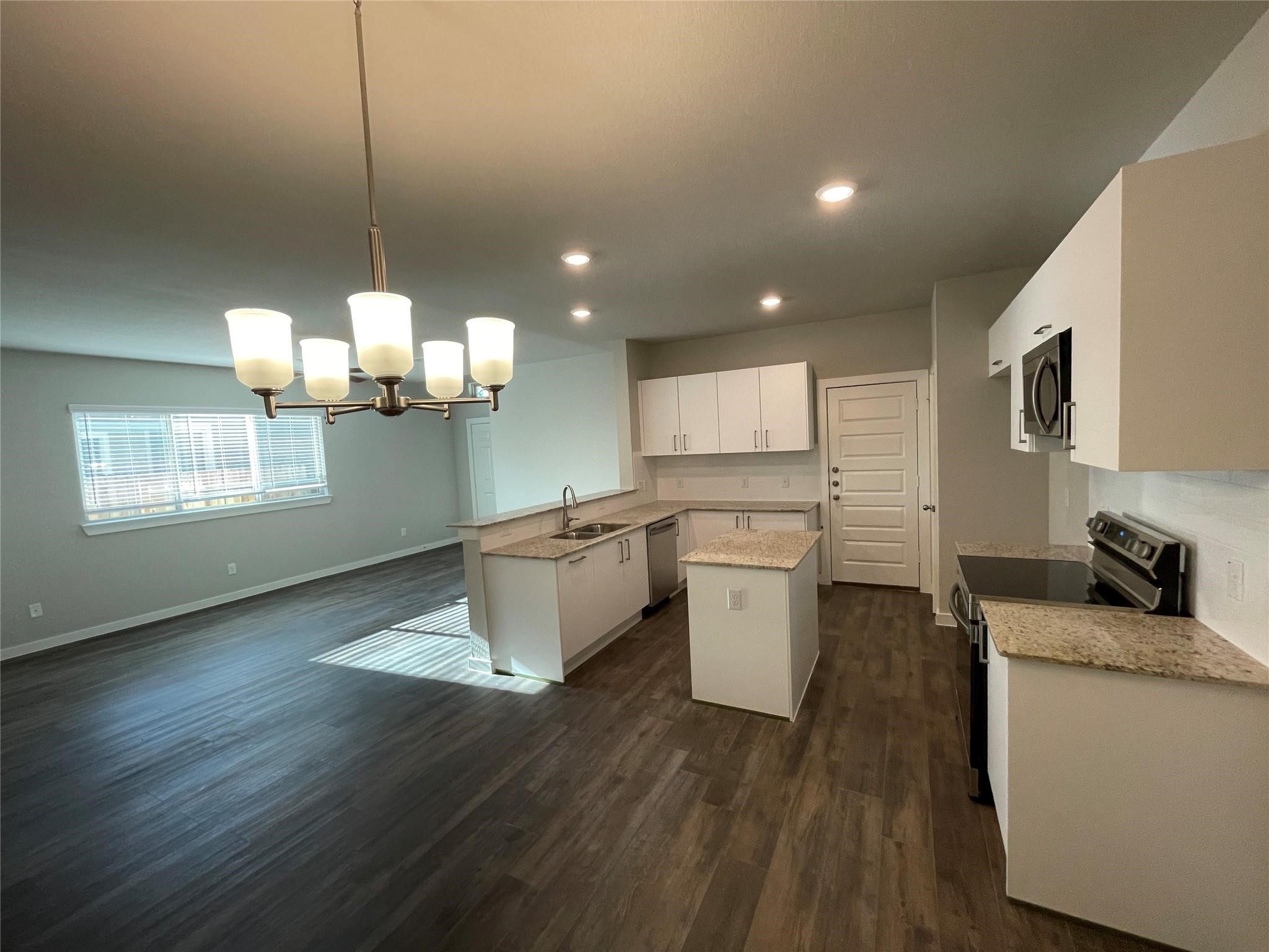 9772-9776 Grosbeak Lane Property Photo 6