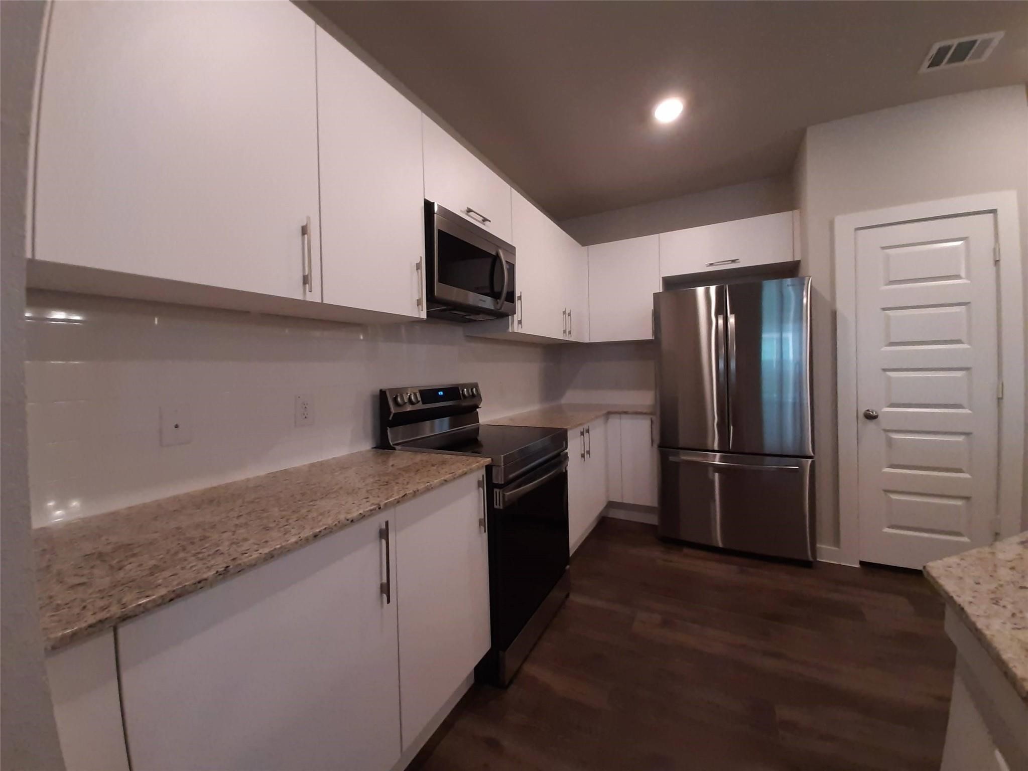 9772-9776 Grosbeak Lane Property Photo 24