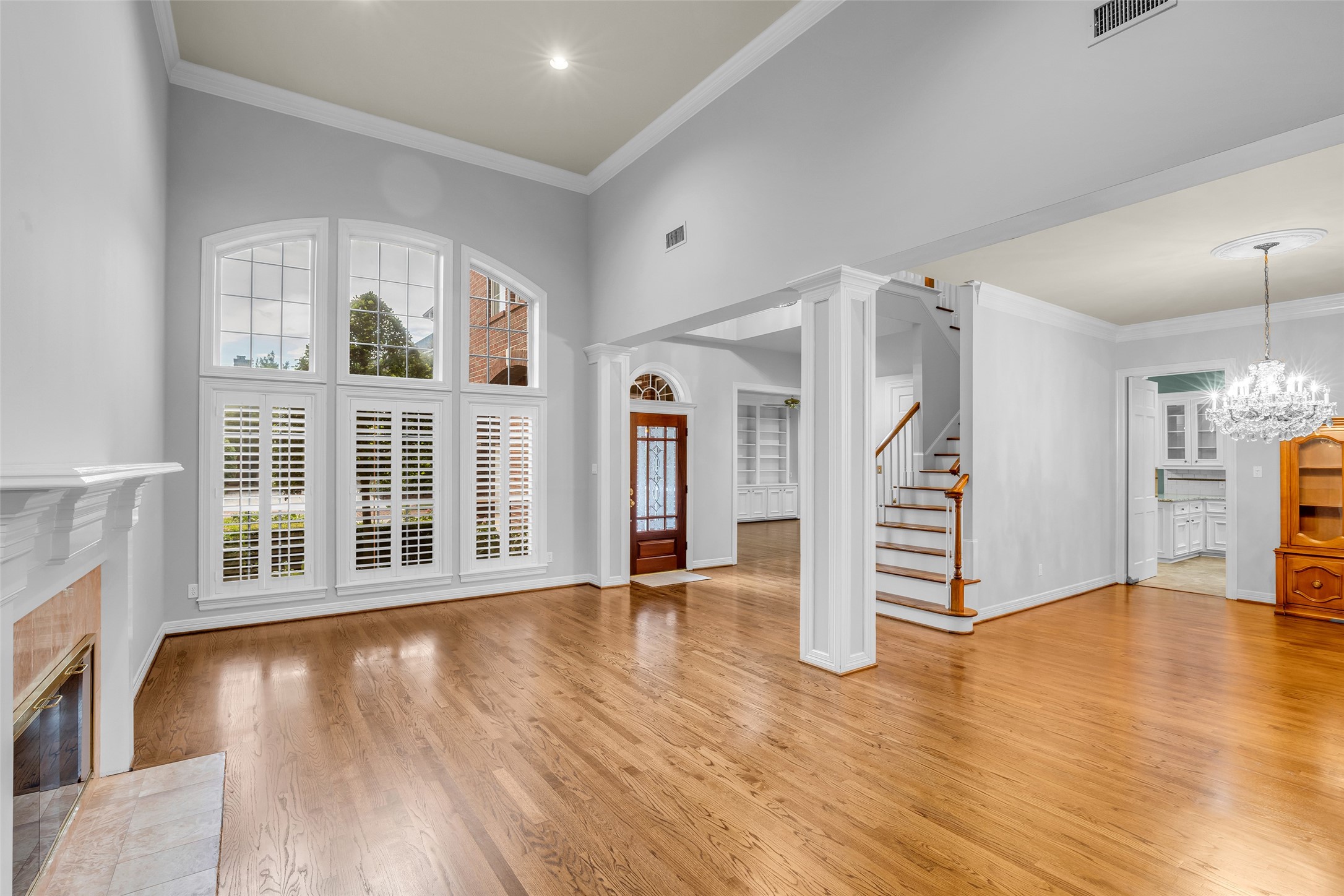1413 Winrock Boulevard Property Photo 3