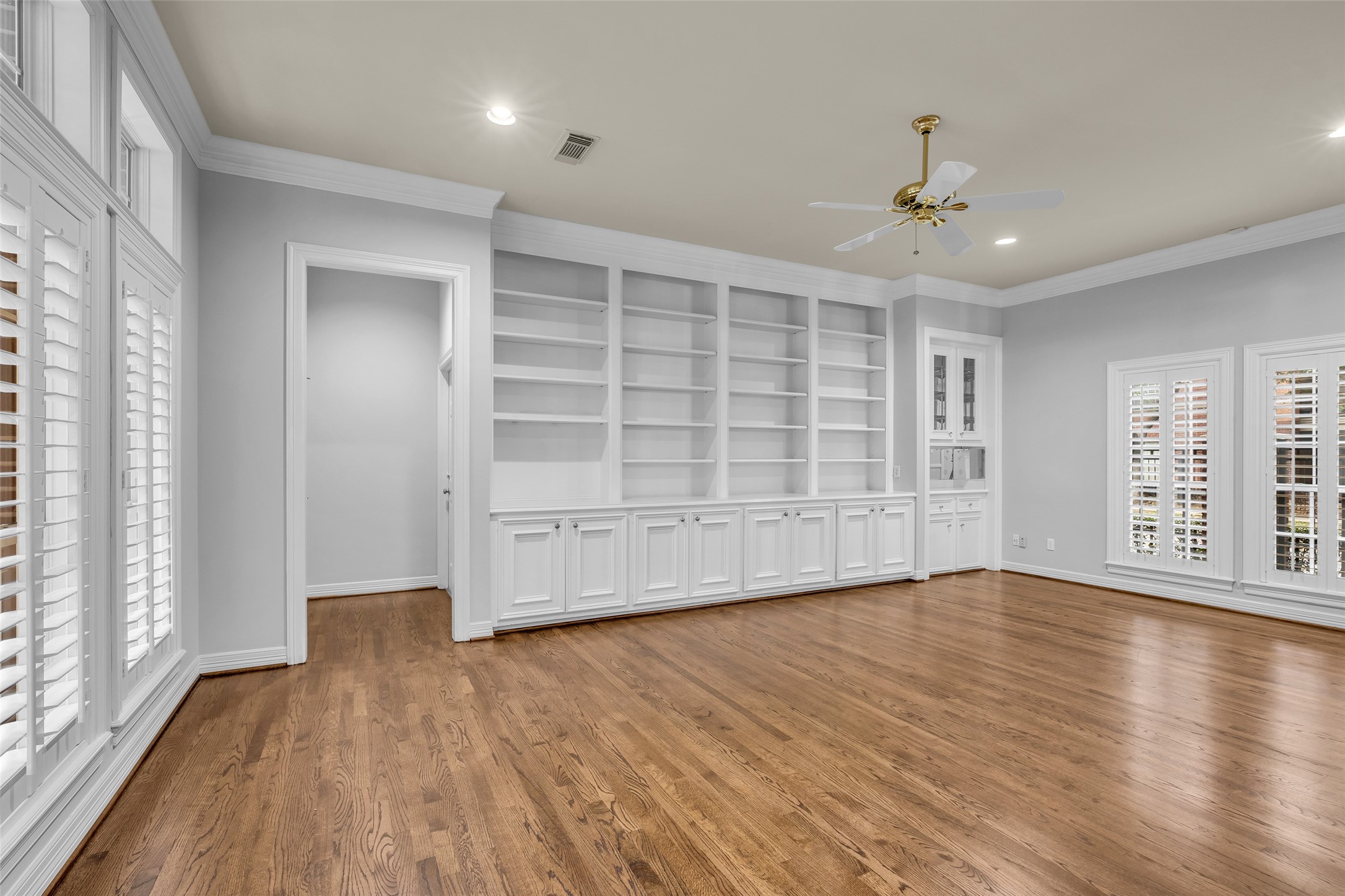 1413 Winrock Boulevard Property Photo 18