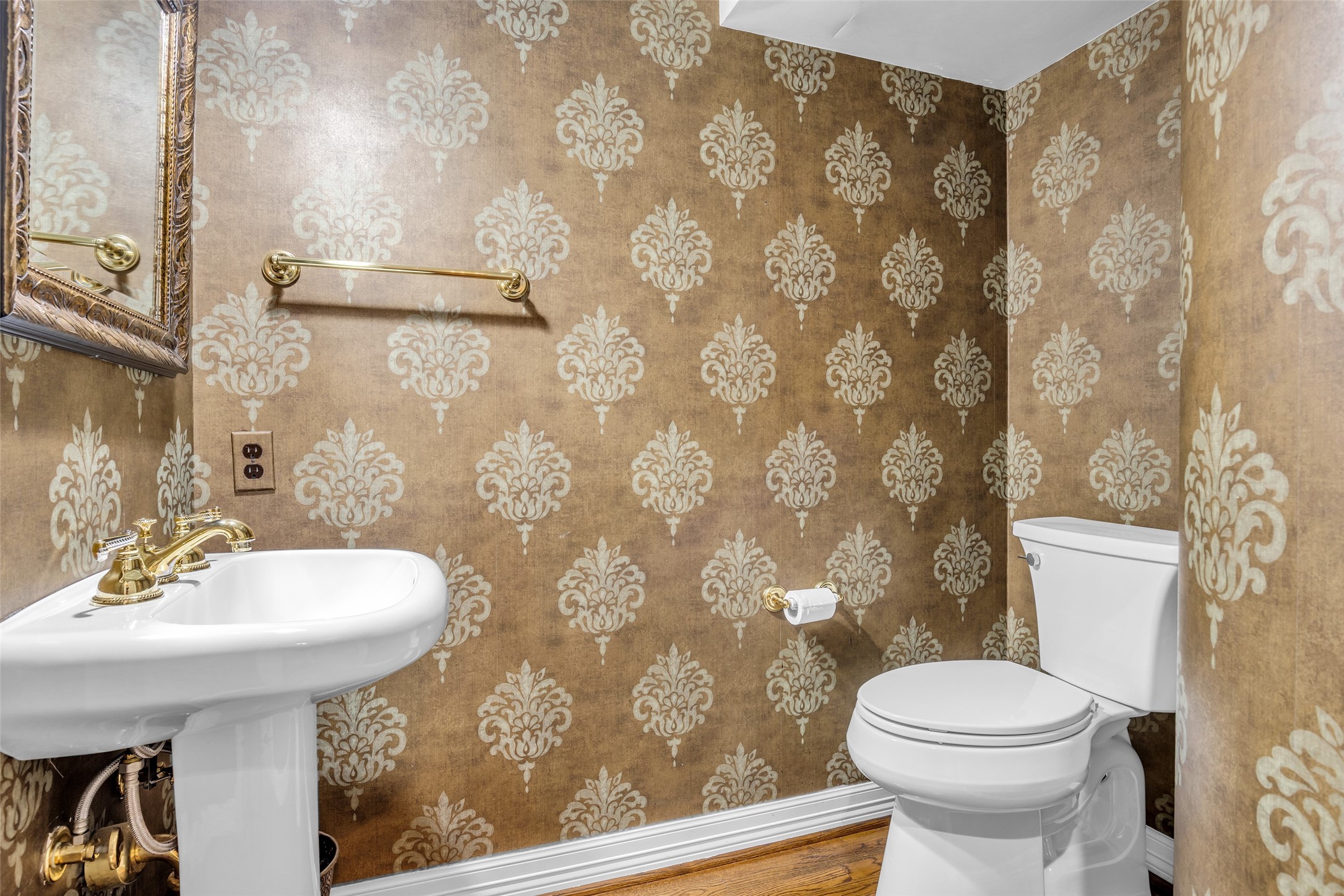 1413 Winrock Boulevard Property Photo 25
