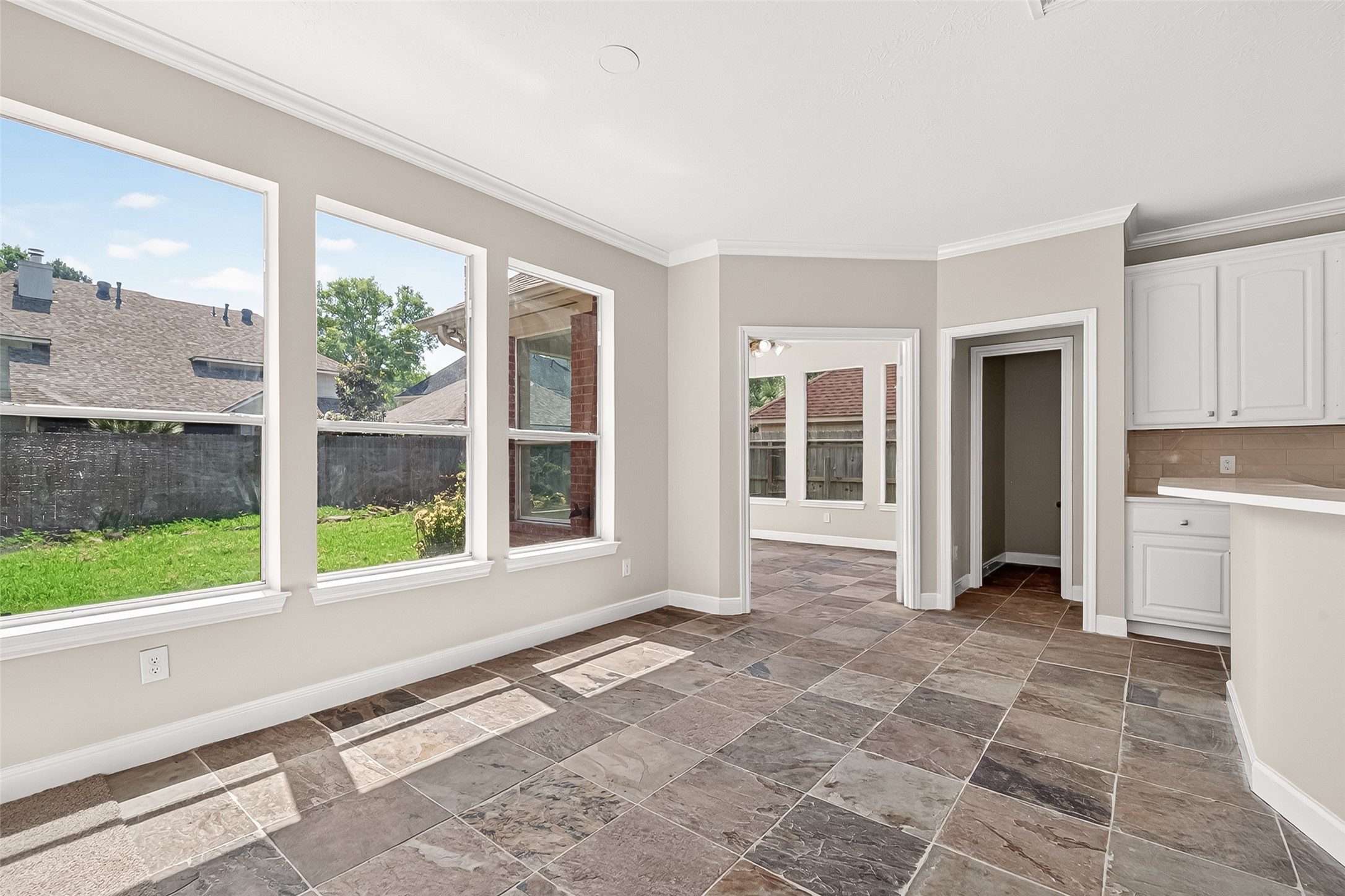 3610 Forest Row Drive Property Photo 18