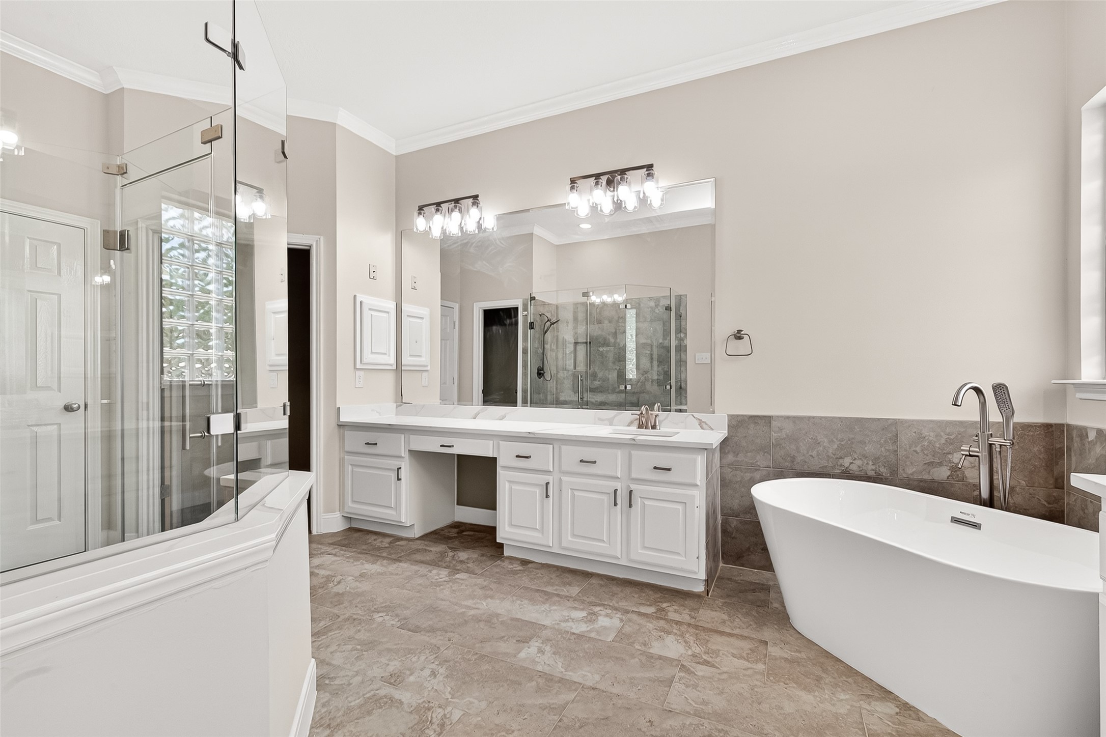 3610 Forest Row Drive Property Photo 25