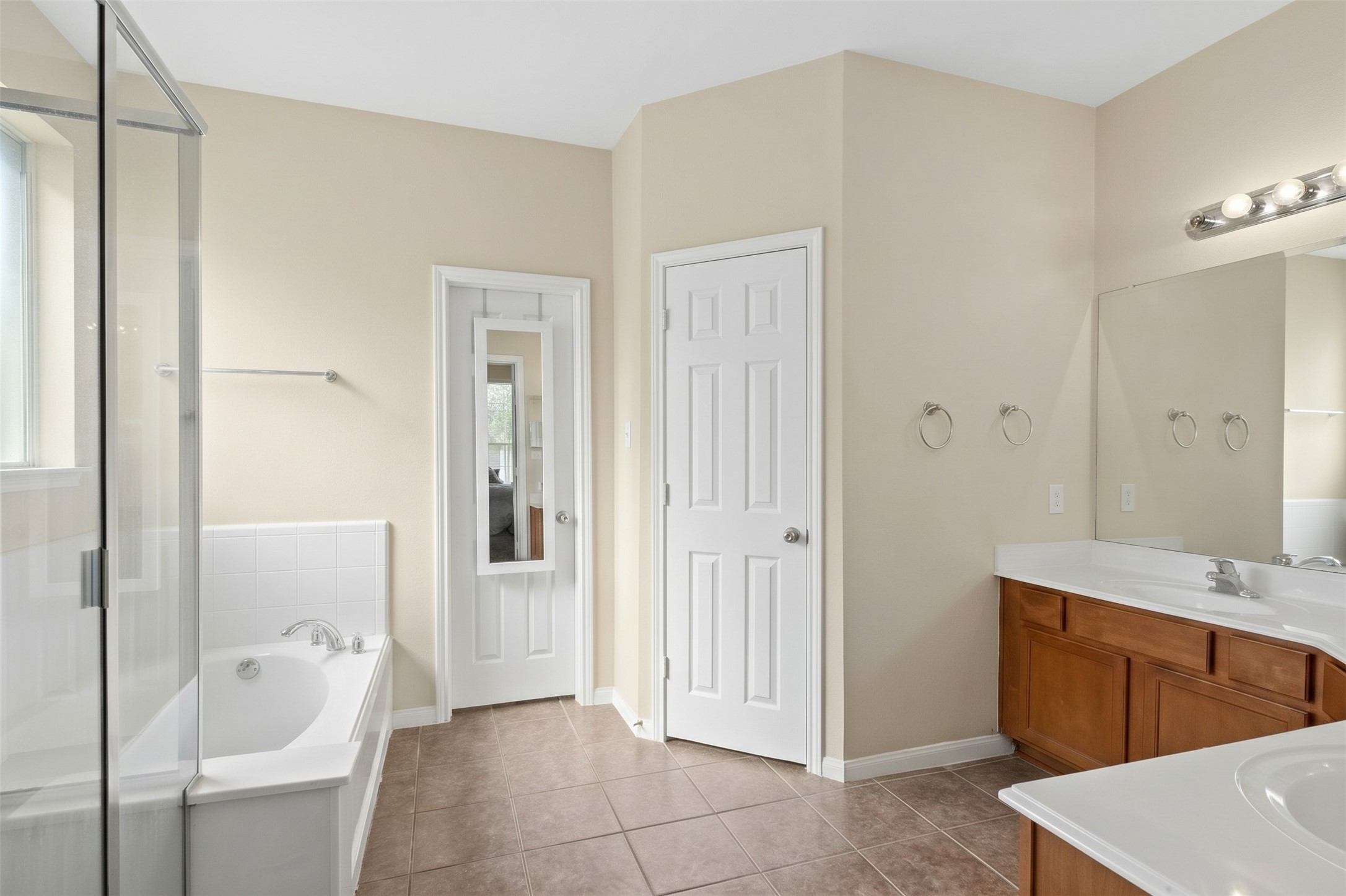 5810 Little Grove Drive Property Photo 16