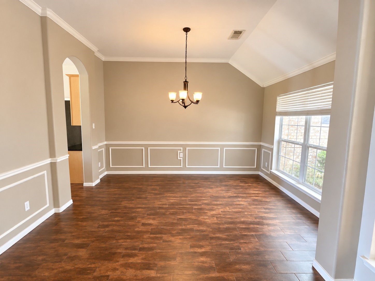 1214 Longdraw Drive Property Photo 4