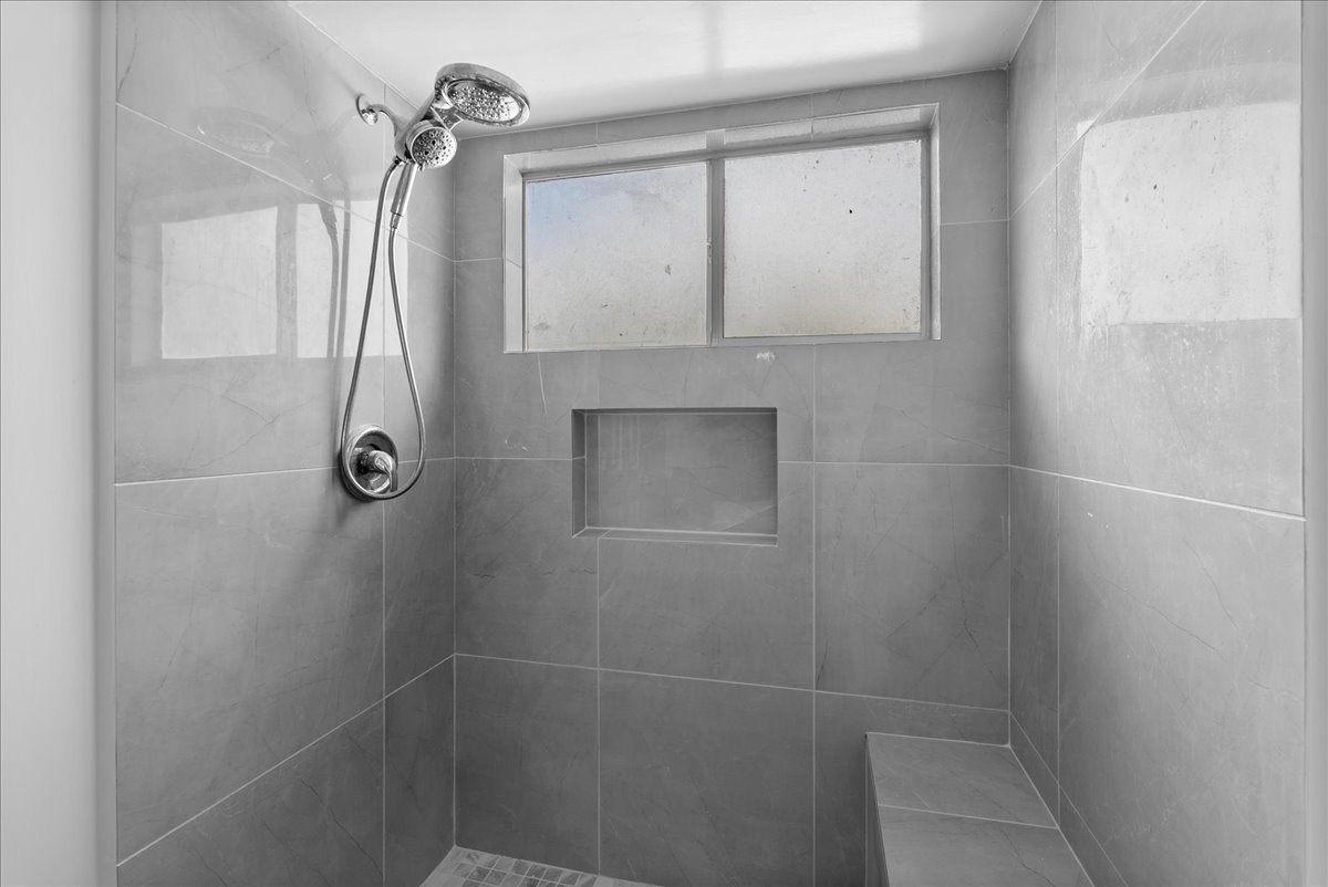 14003 Muirfield Lane Property Photo 11