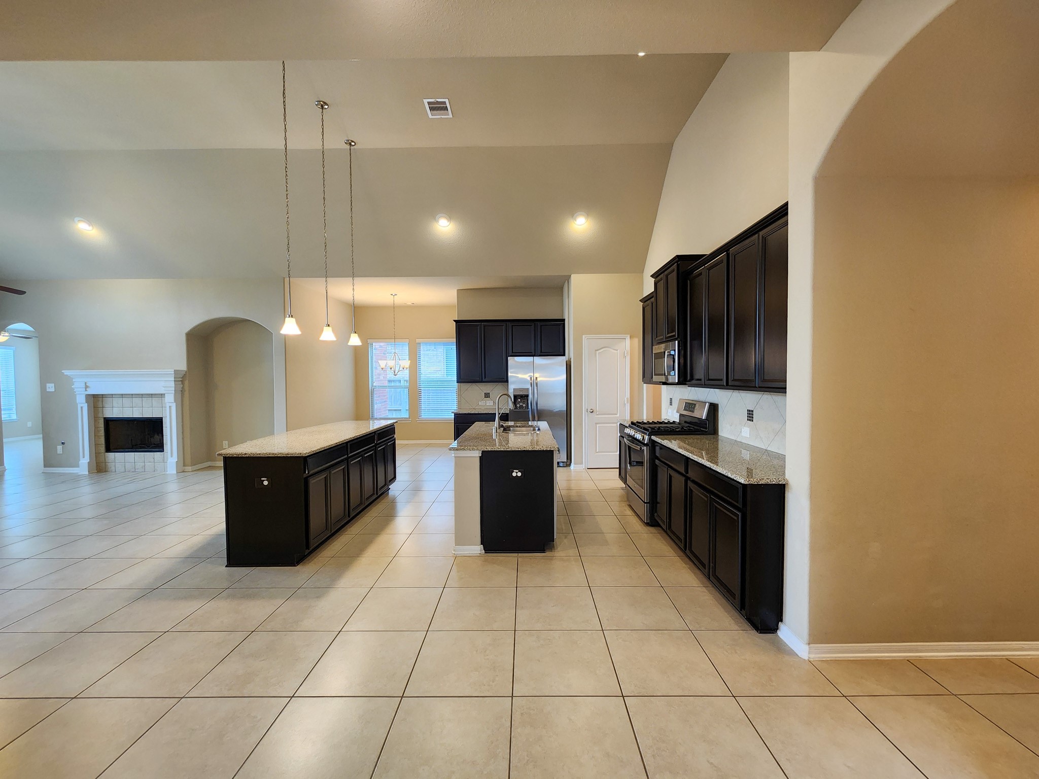 911 Daffodil View Court Property Photo 19