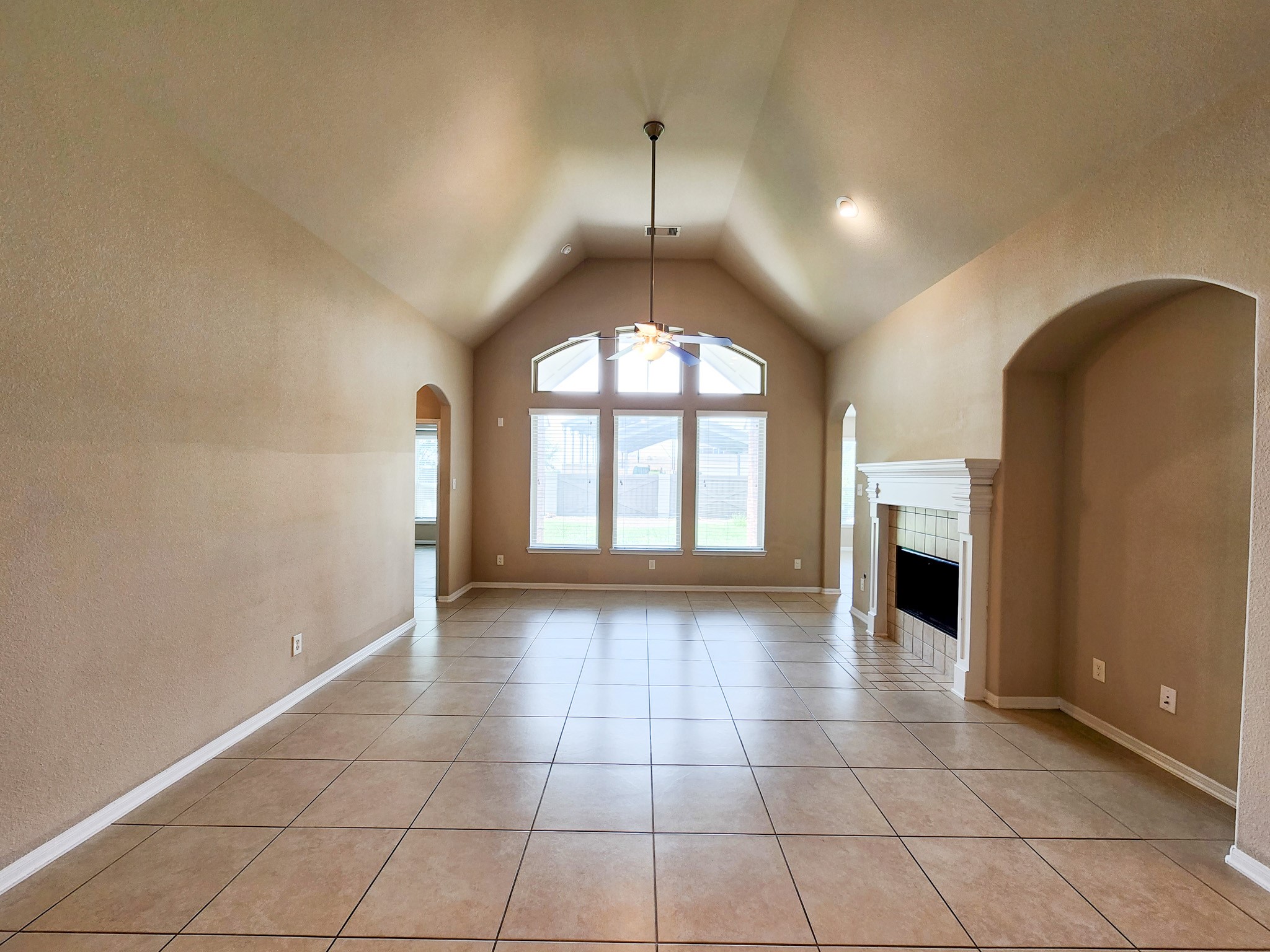 911 Daffodil View Court Property Photo 26