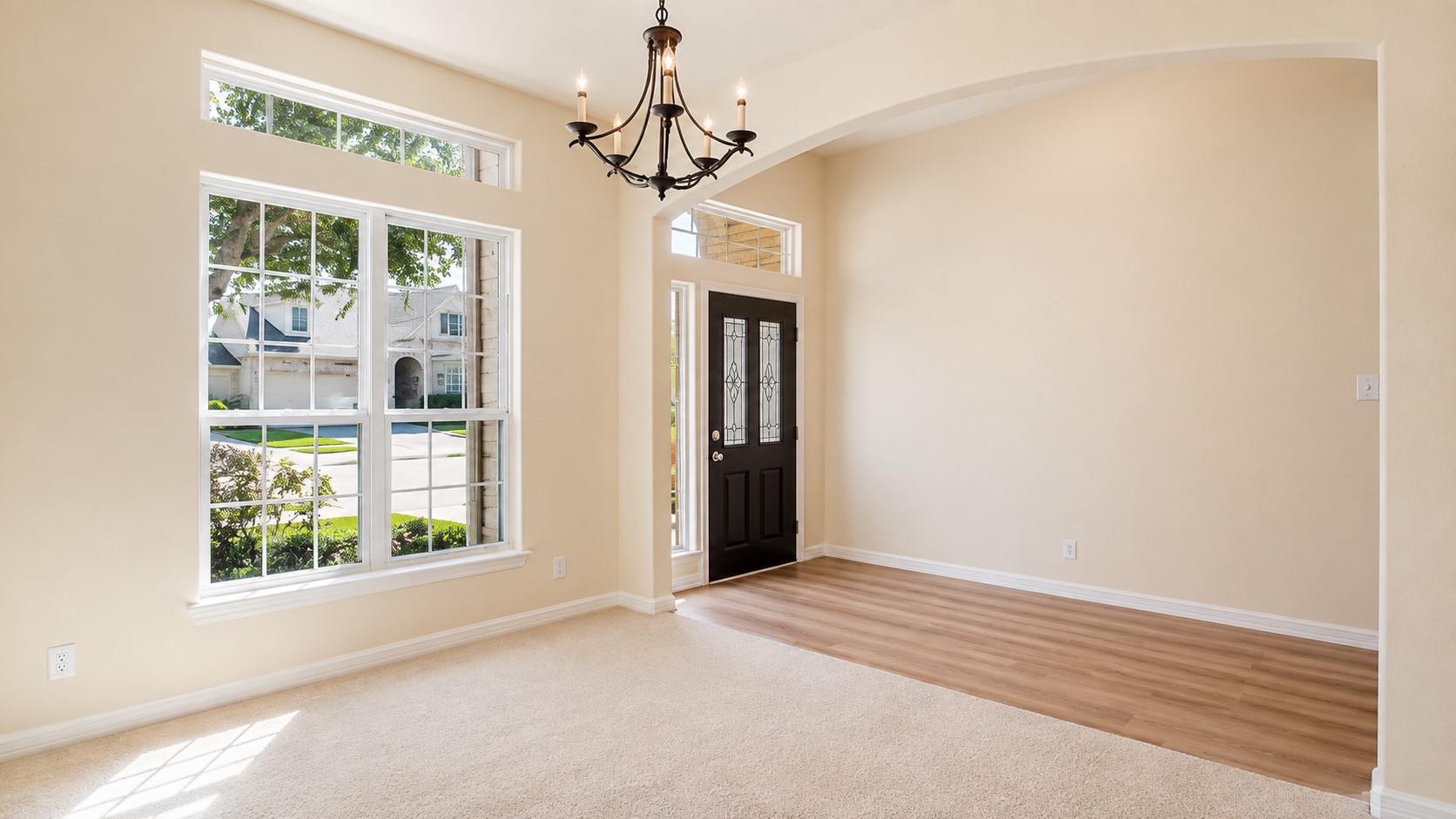 8814 Sunrise Terrace Lane Property Photo 2