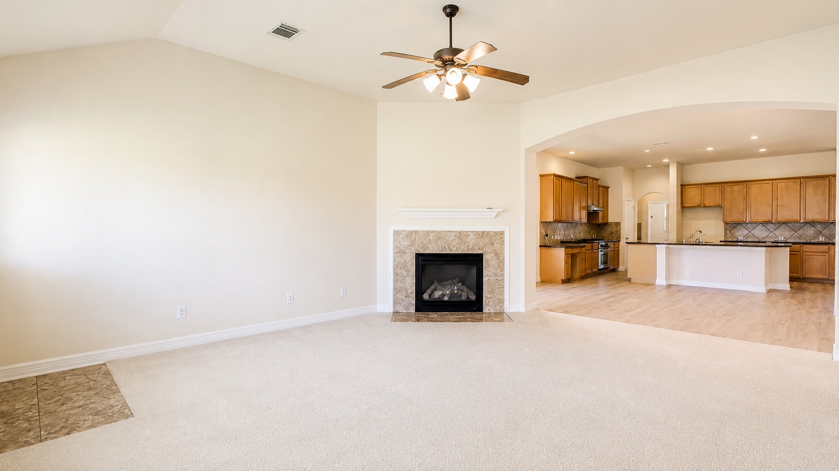 8814 Sunrise Terrace Lane Property Photo 4