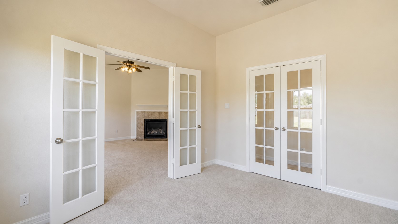 8814 Sunrise Terrace Lane Property Photo 5