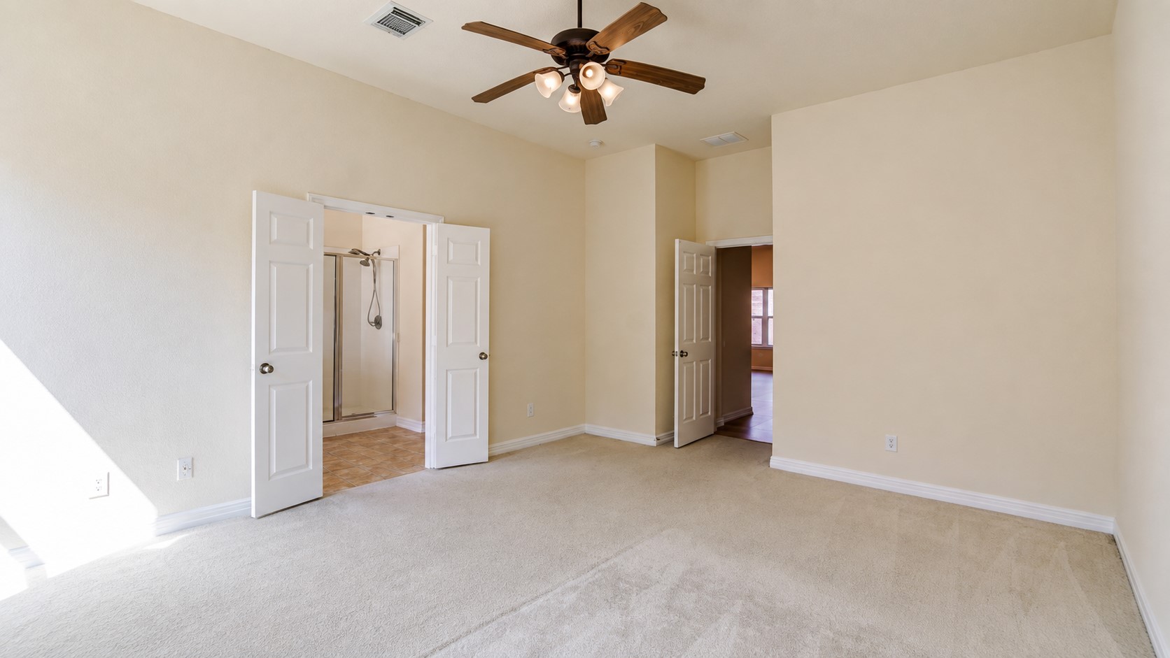 8814 Sunrise Terrace Lane Property Photo 9