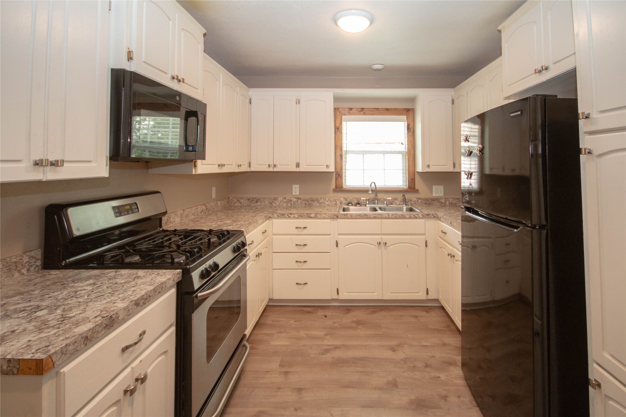 1622 W Milam Street Property Photo 7