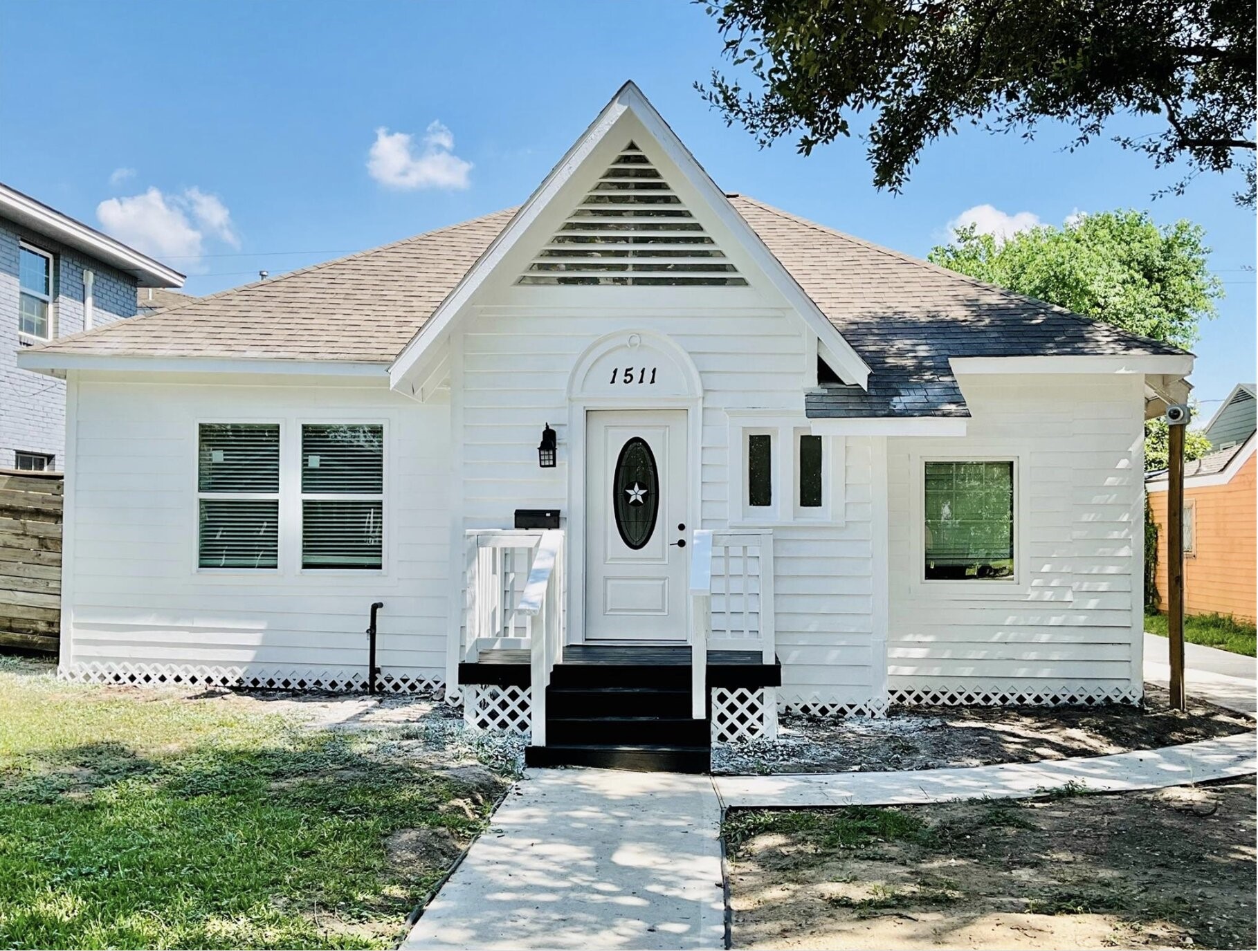 1511 Scharpe Street 2 Property Photo 1