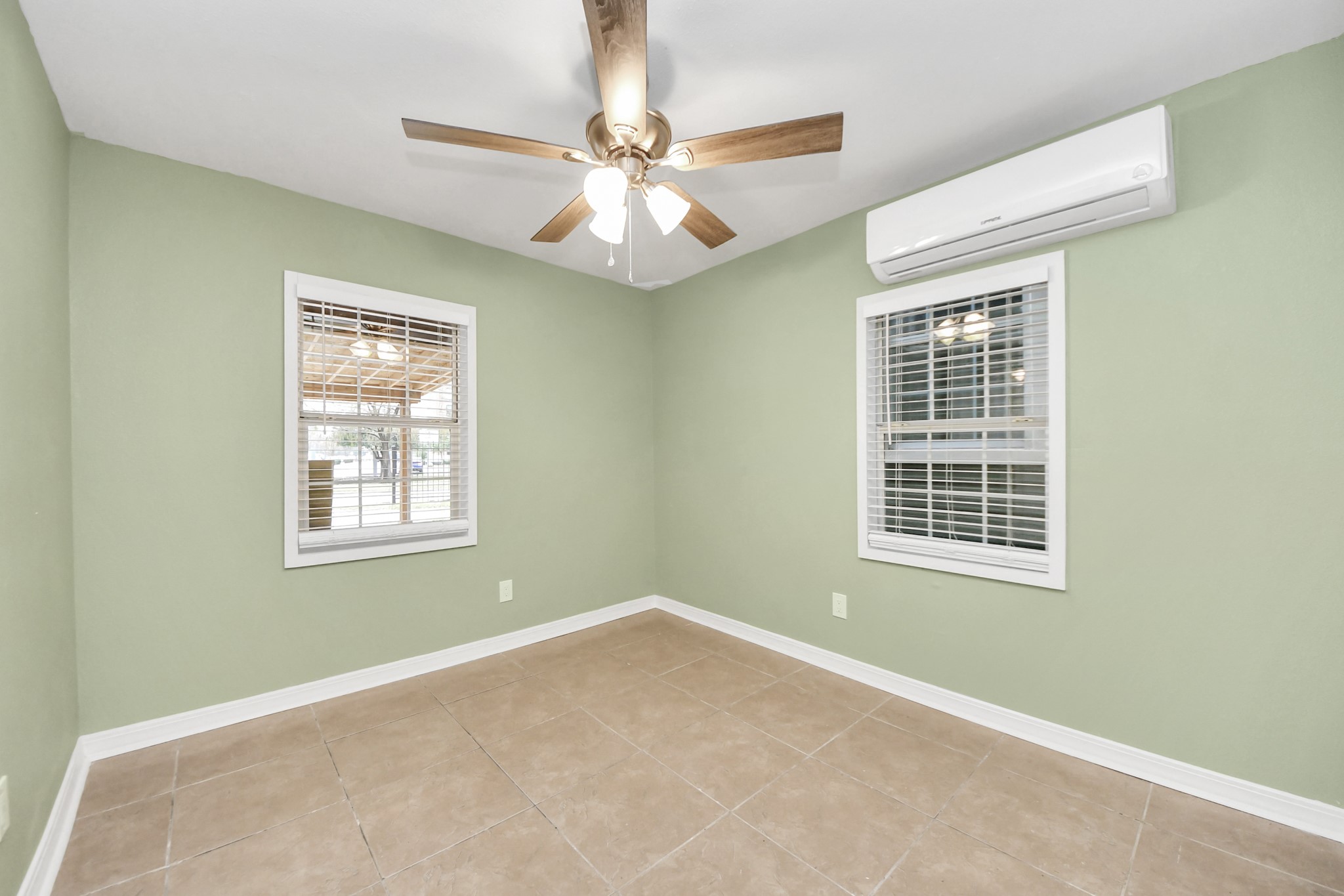4102 Engelke Street Property Photo 25