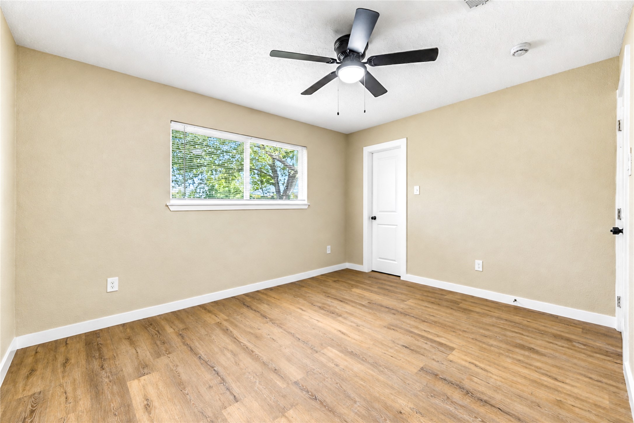 12118 Jutland Road Property Photo 12