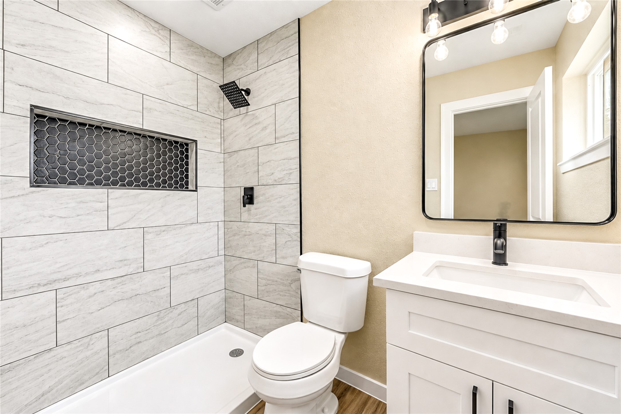 12118 Jutland Road Property Photo 14