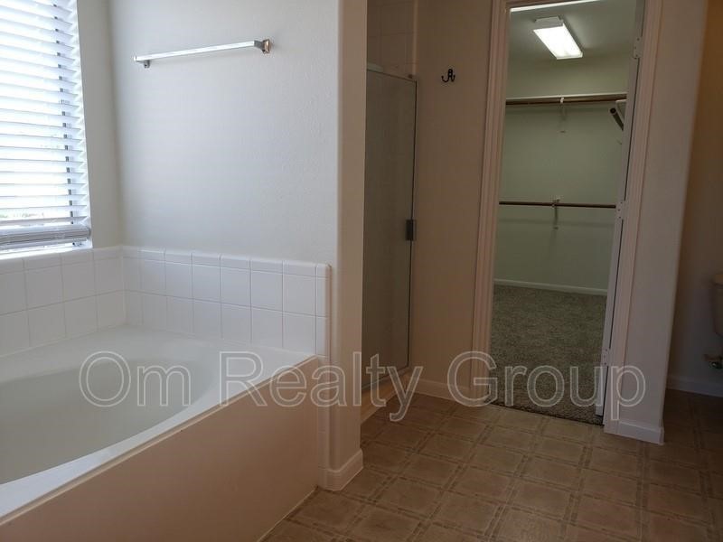 6655 Stonefort Ct Property Photo 11