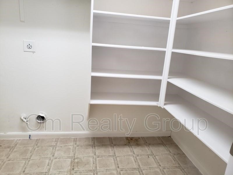6655 Stonefort Ct Property Photo 15