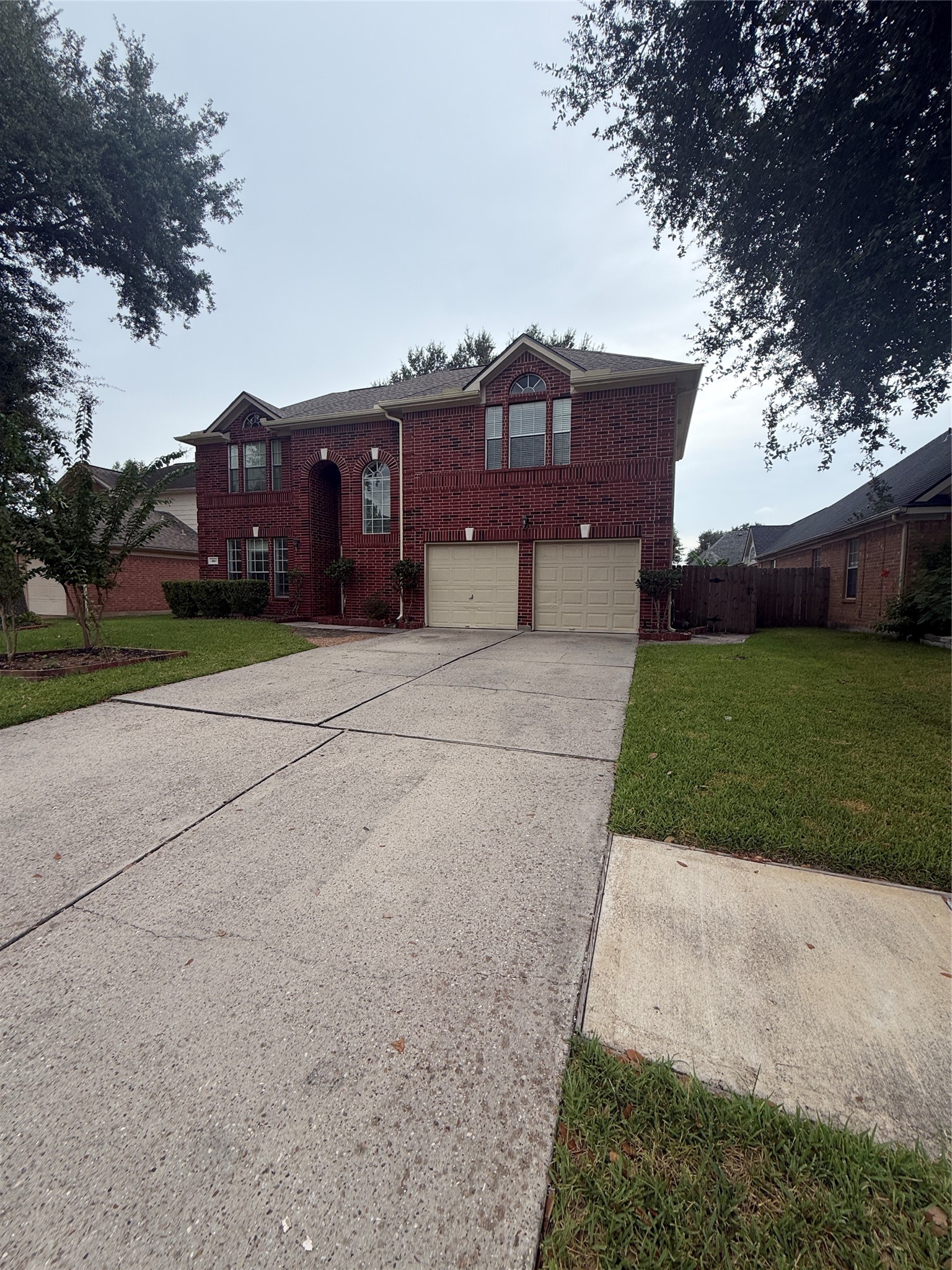 4163 Surreydon Drive Property Photo 4