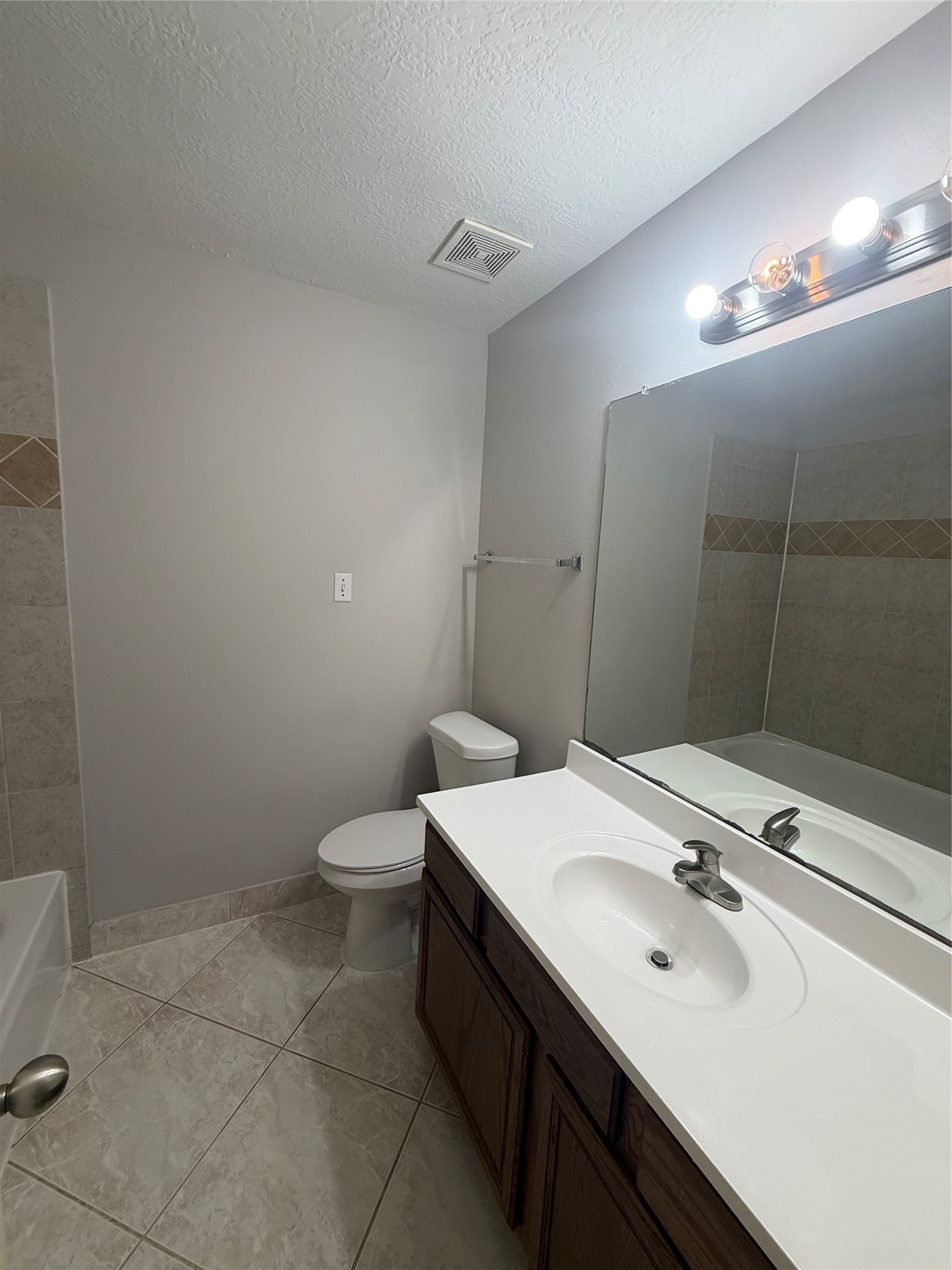 4163 Surreydon Drive Property Photo 13