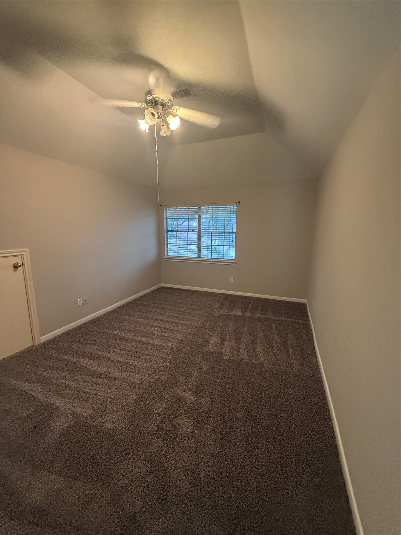 4163 Surreydon Drive Property Photo 15