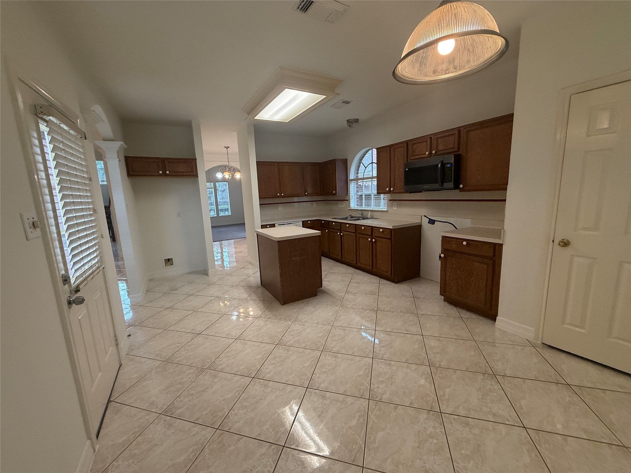 4163 Surreydon Drive Property Photo 30