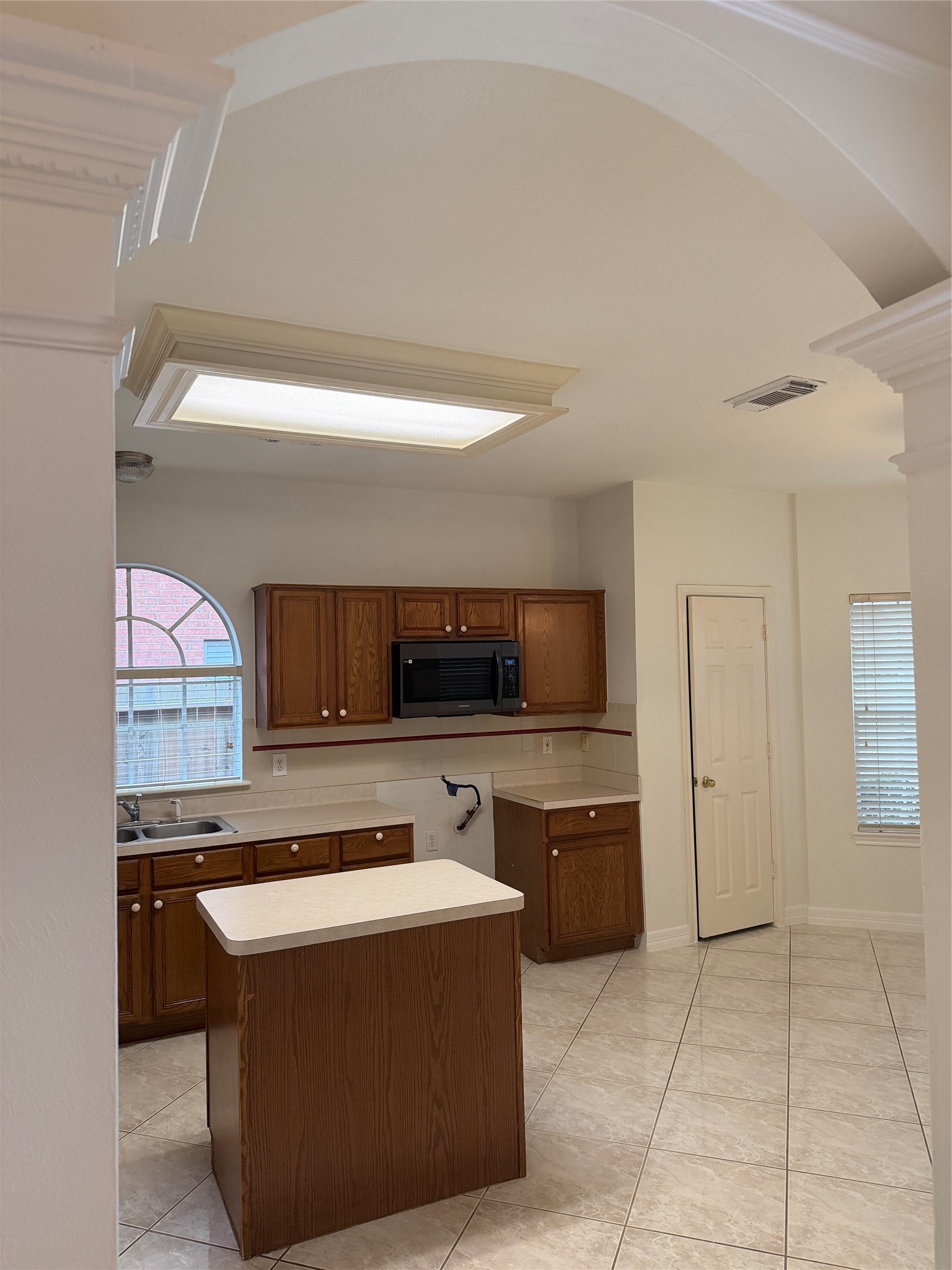 4163 Surreydon Drive Property Photo 35