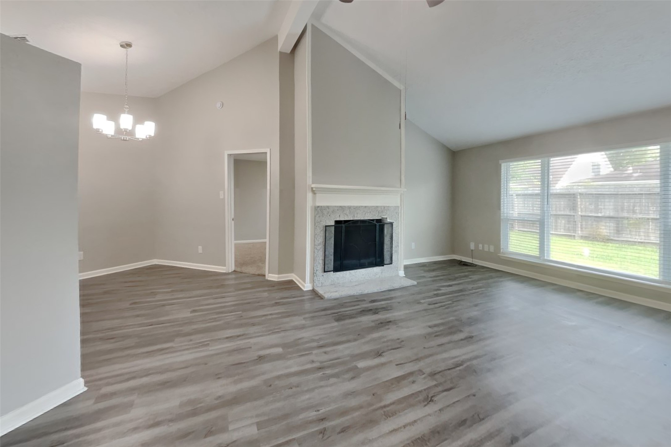 13102 Kingsmill Drive Property Photo 4