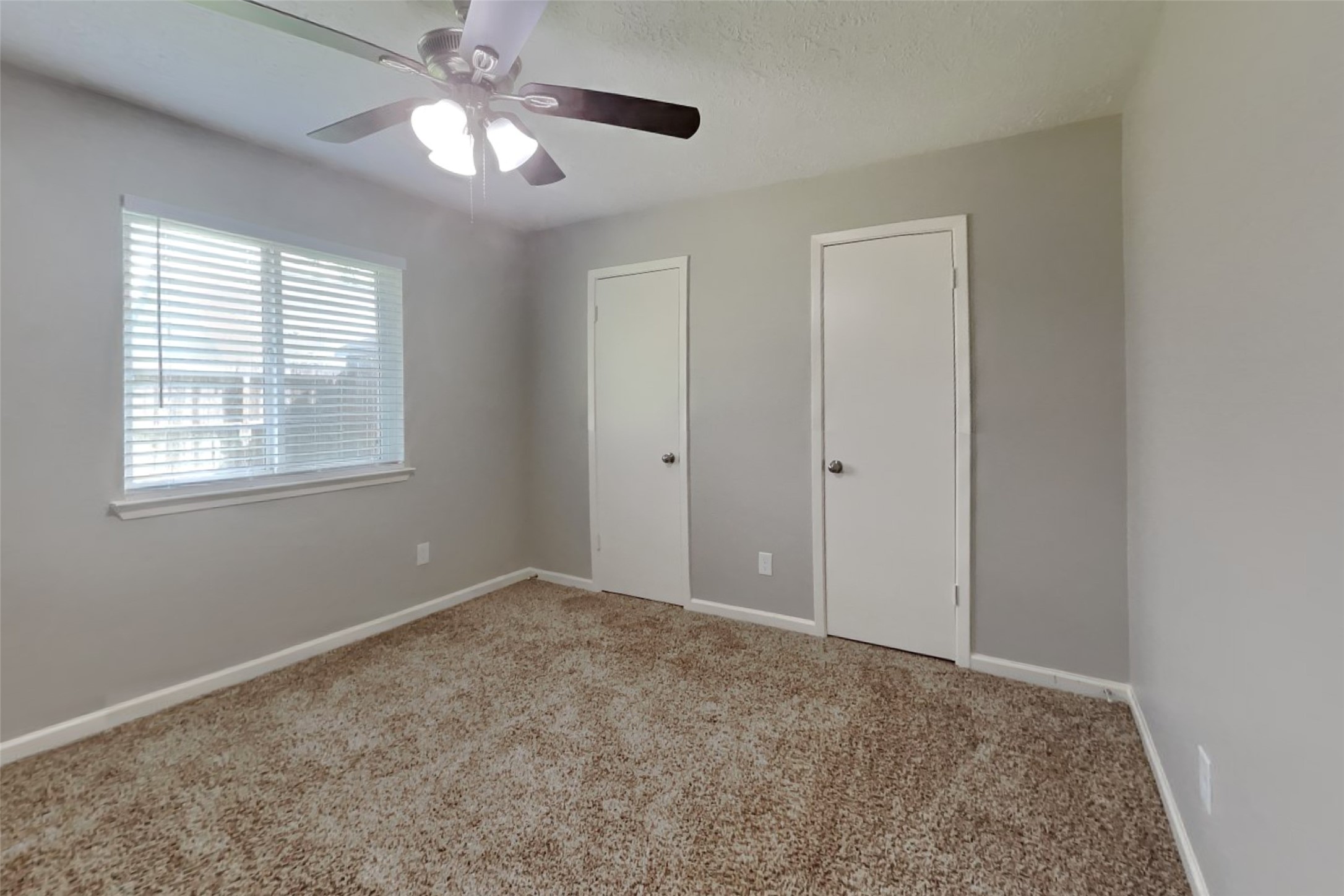 13102 Kingsmill Drive Property Photo 13