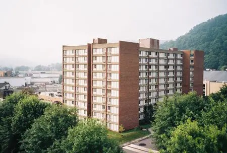 350 Market St Property Photo 4