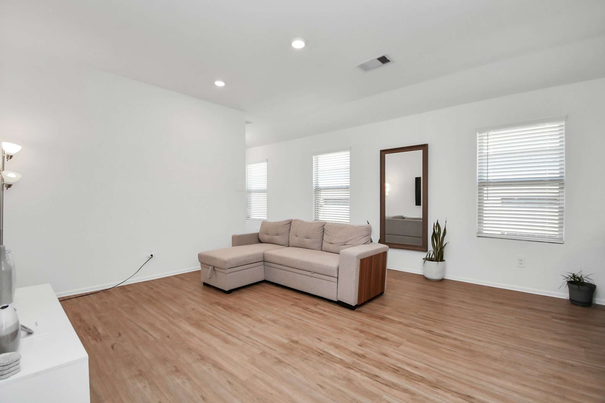 18518 Hilltop Climb Drive Property Photo 6
