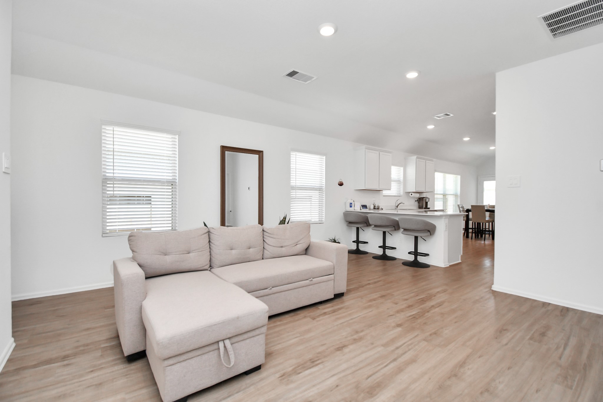 18518 Hilltop Climb Drive Property Photo 8