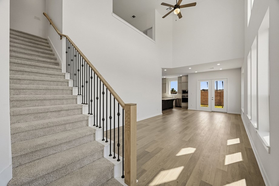16702 Skylark Forest Drive Property Photo 3