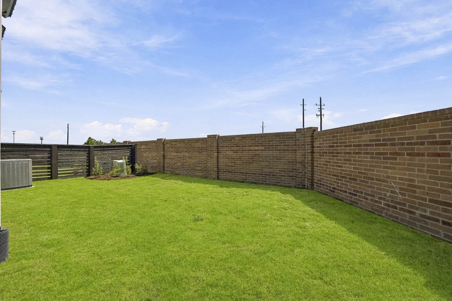 16702 Skylark Forest Drive Property Photo 22