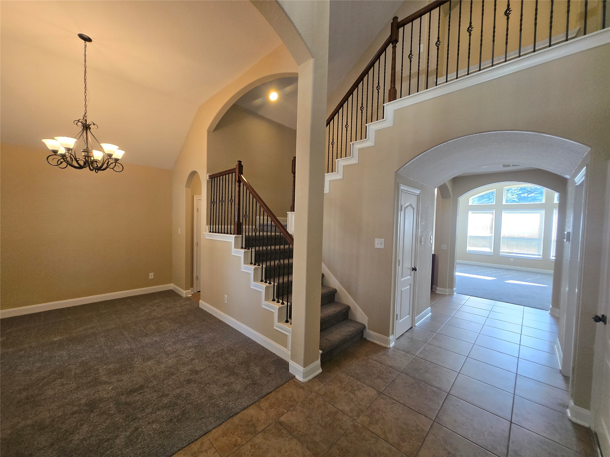 6611 Rosemary Knoll Lane Property Photo 10