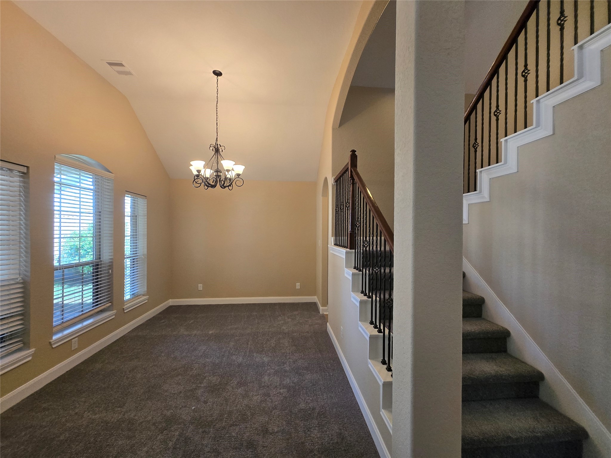 6611 Rosemary Knoll Lane Property Photo 11