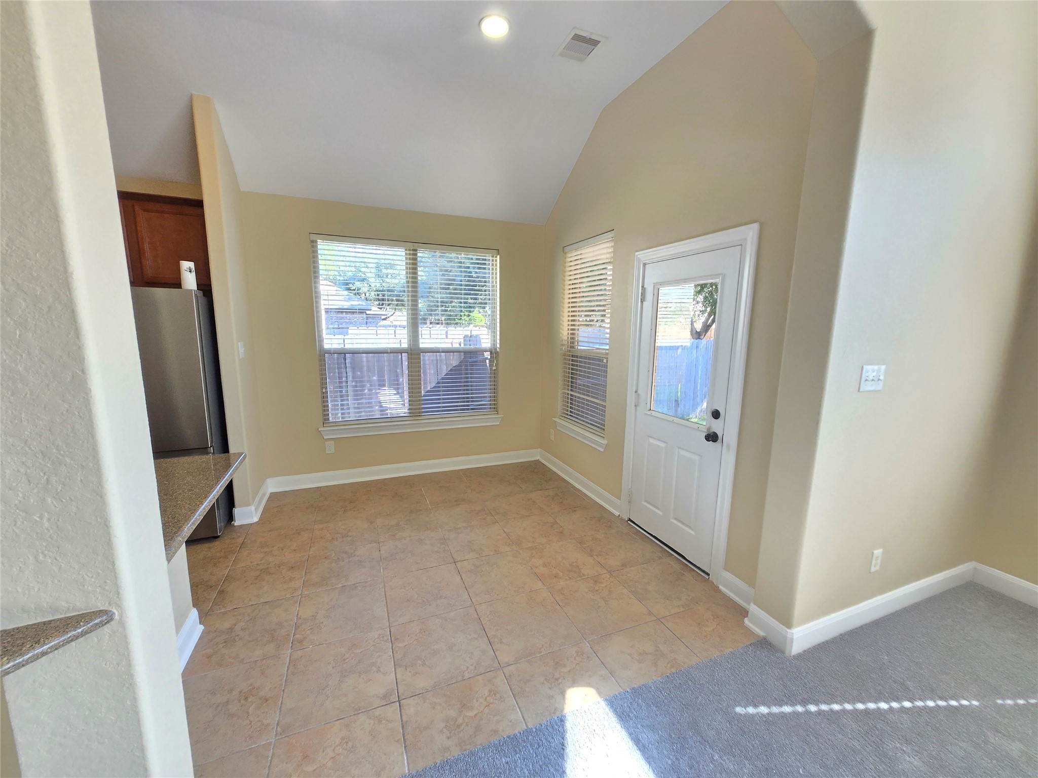 6611 Rosemary Knoll Lane Property Photo 16