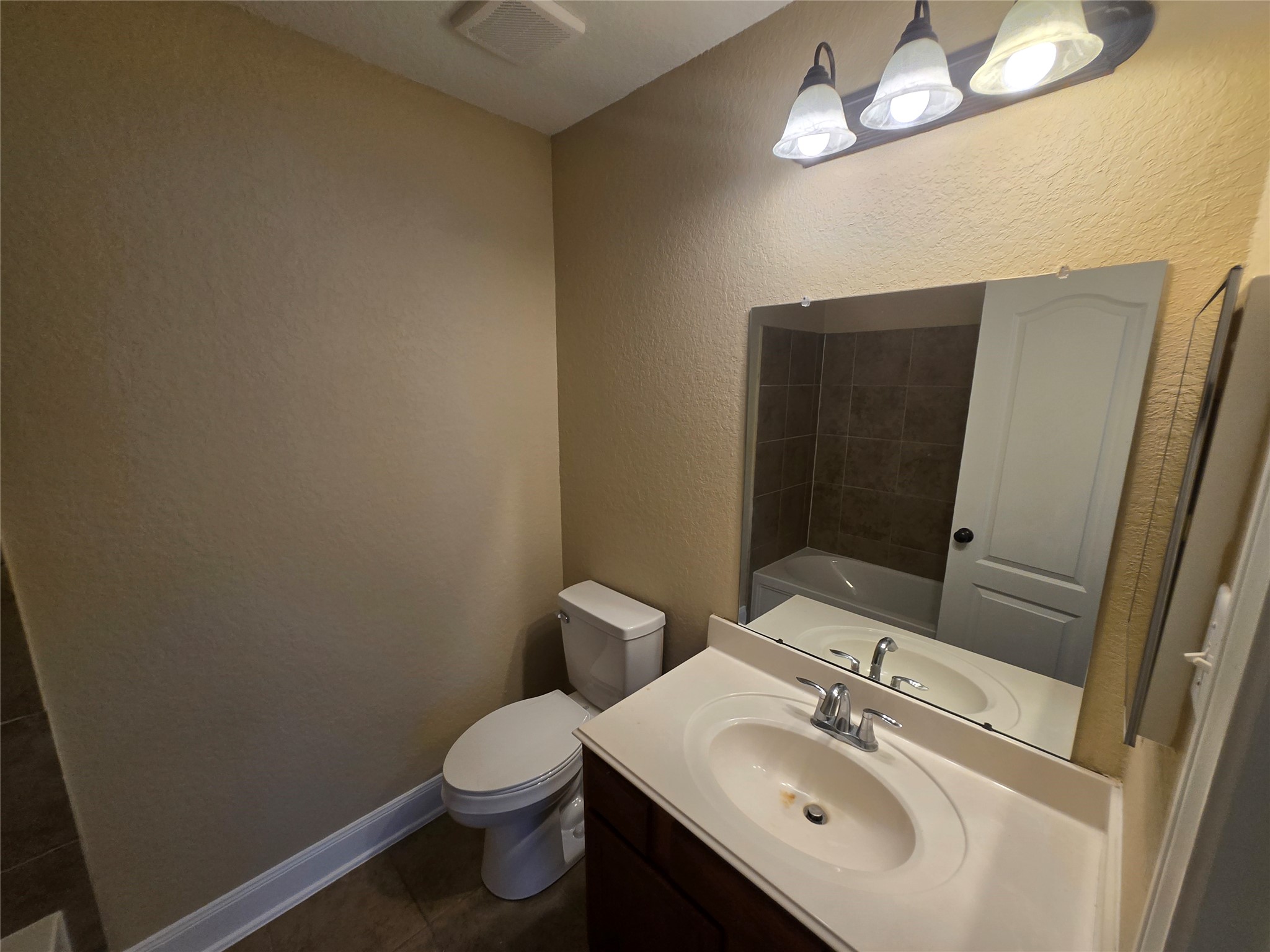 6611 Rosemary Knoll Lane Property Photo 28