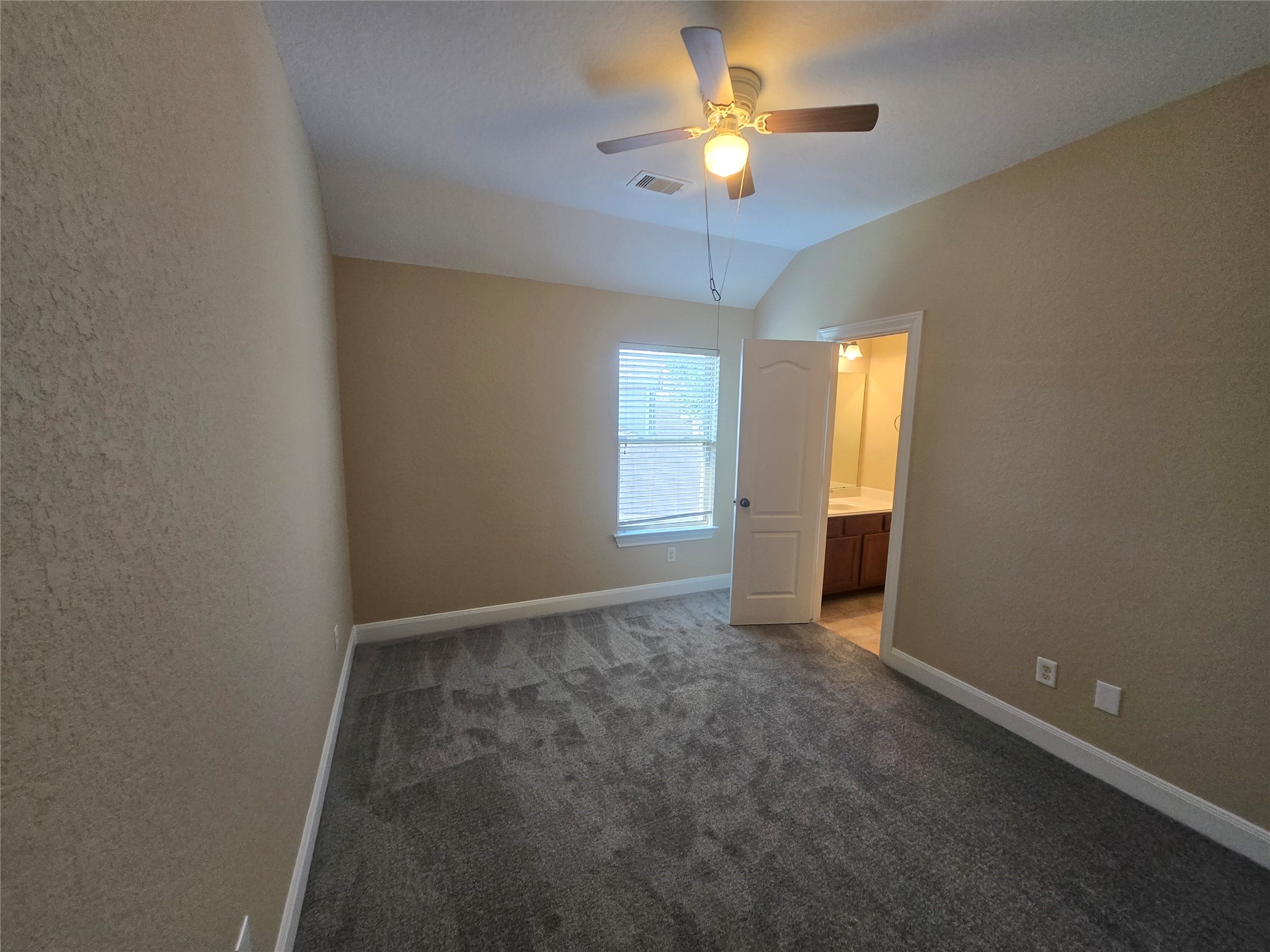 6611 Rosemary Knoll Lane Property Photo 29