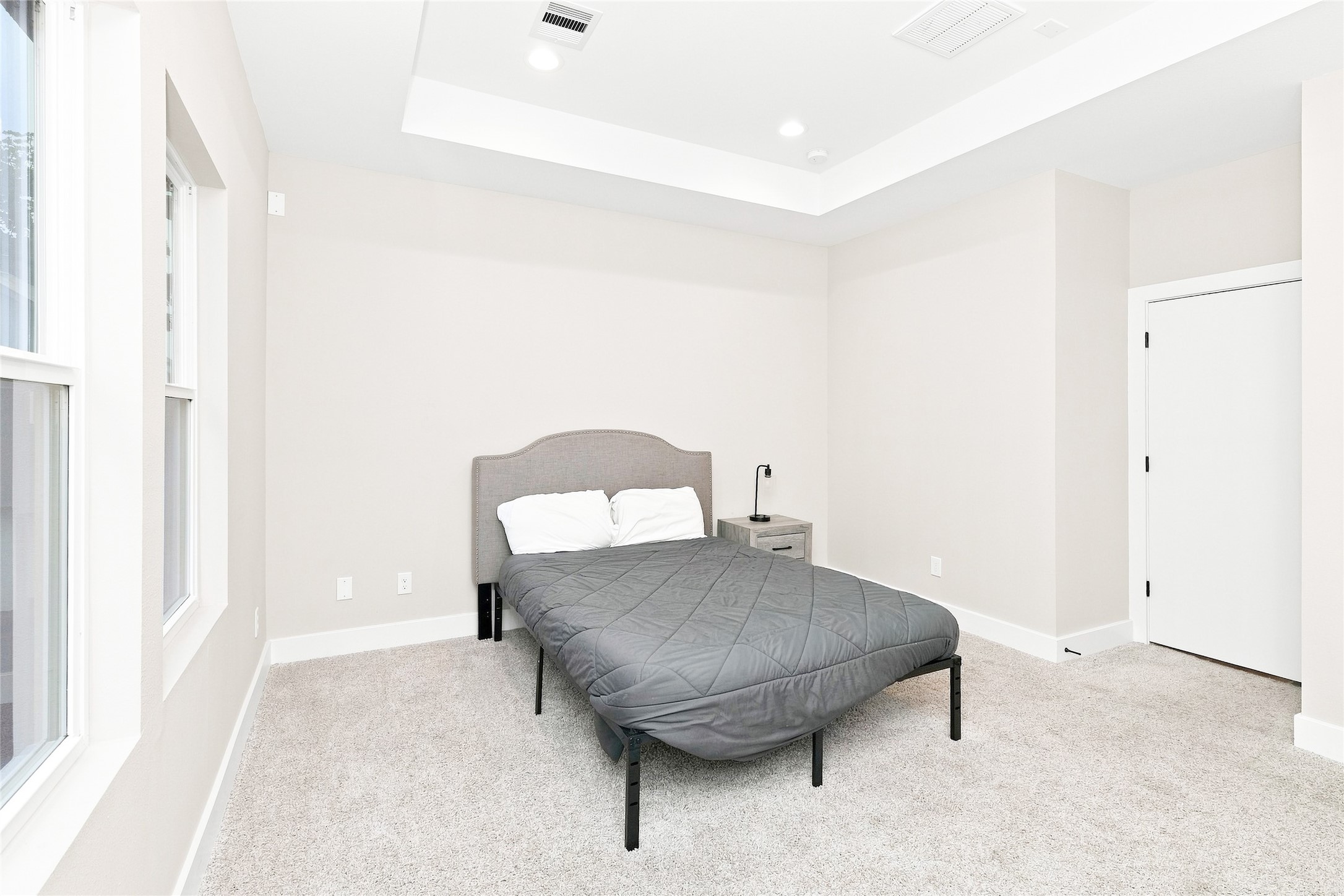 8324 Curry Road Property Photo 8