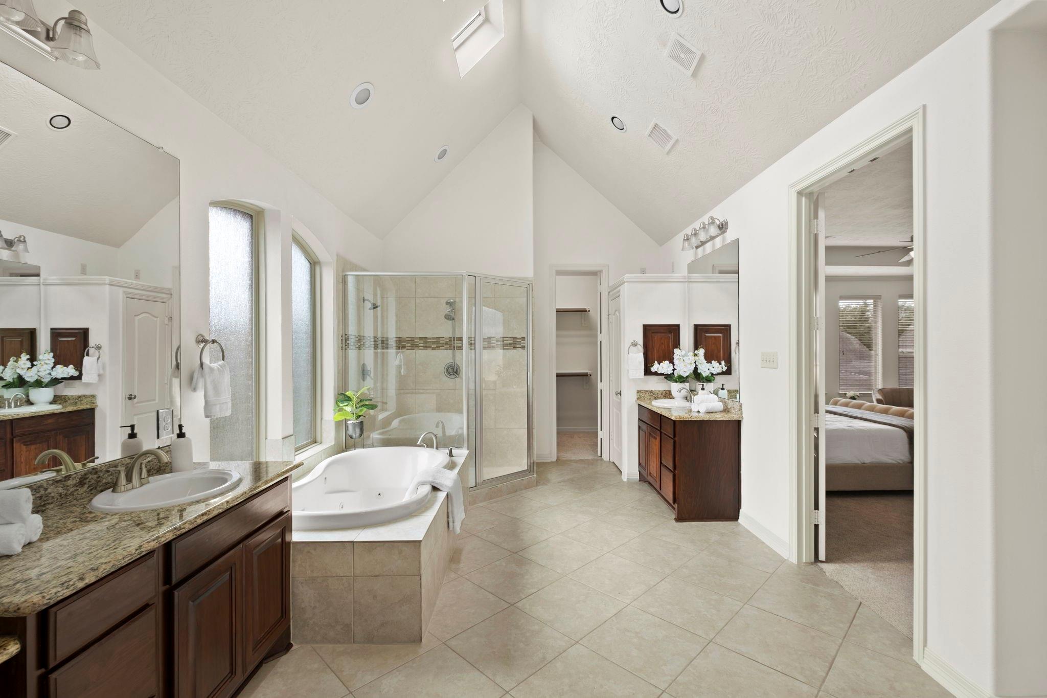 28003 Iberville Glen Drive, Katy Tx 77494 Property Photo 5