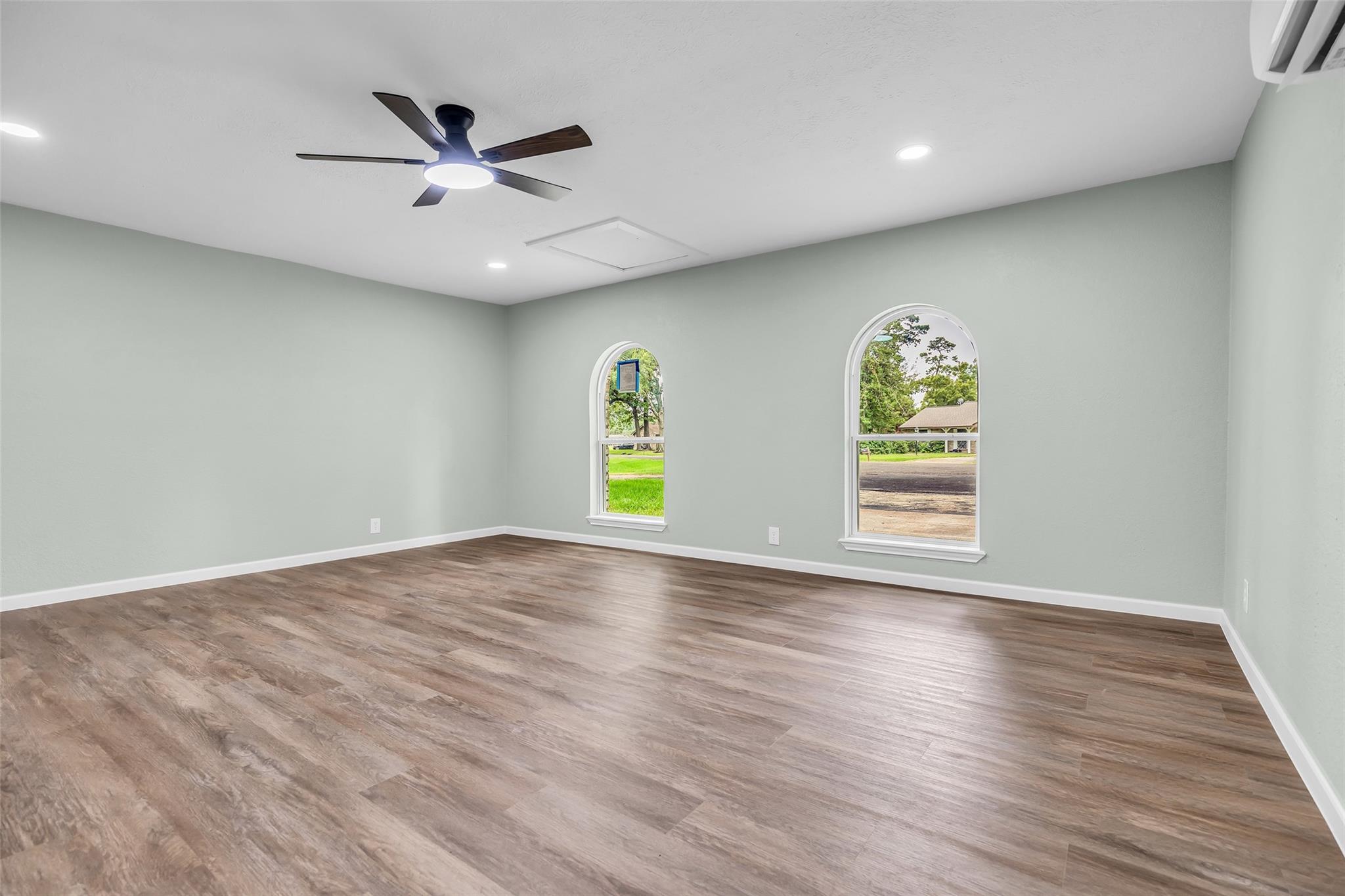 24614 Moorgate Lane Property Photo 27