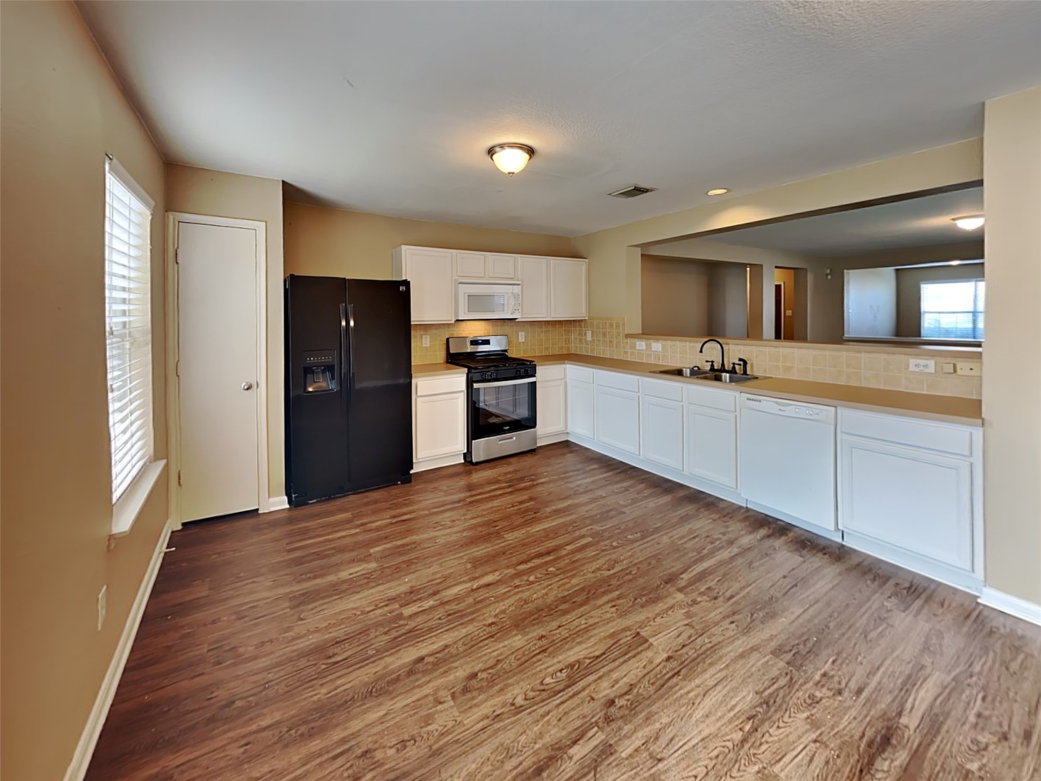 4818 Bentonite Boulevard Property Photo 2