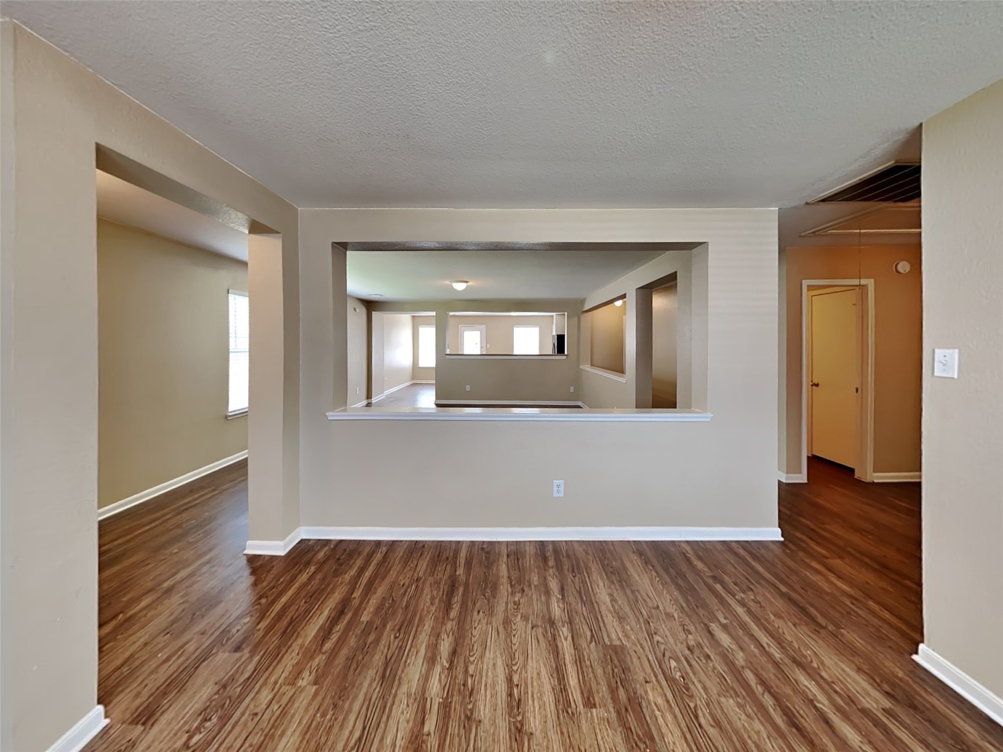 4818 Bentonite Boulevard Property Photo 5