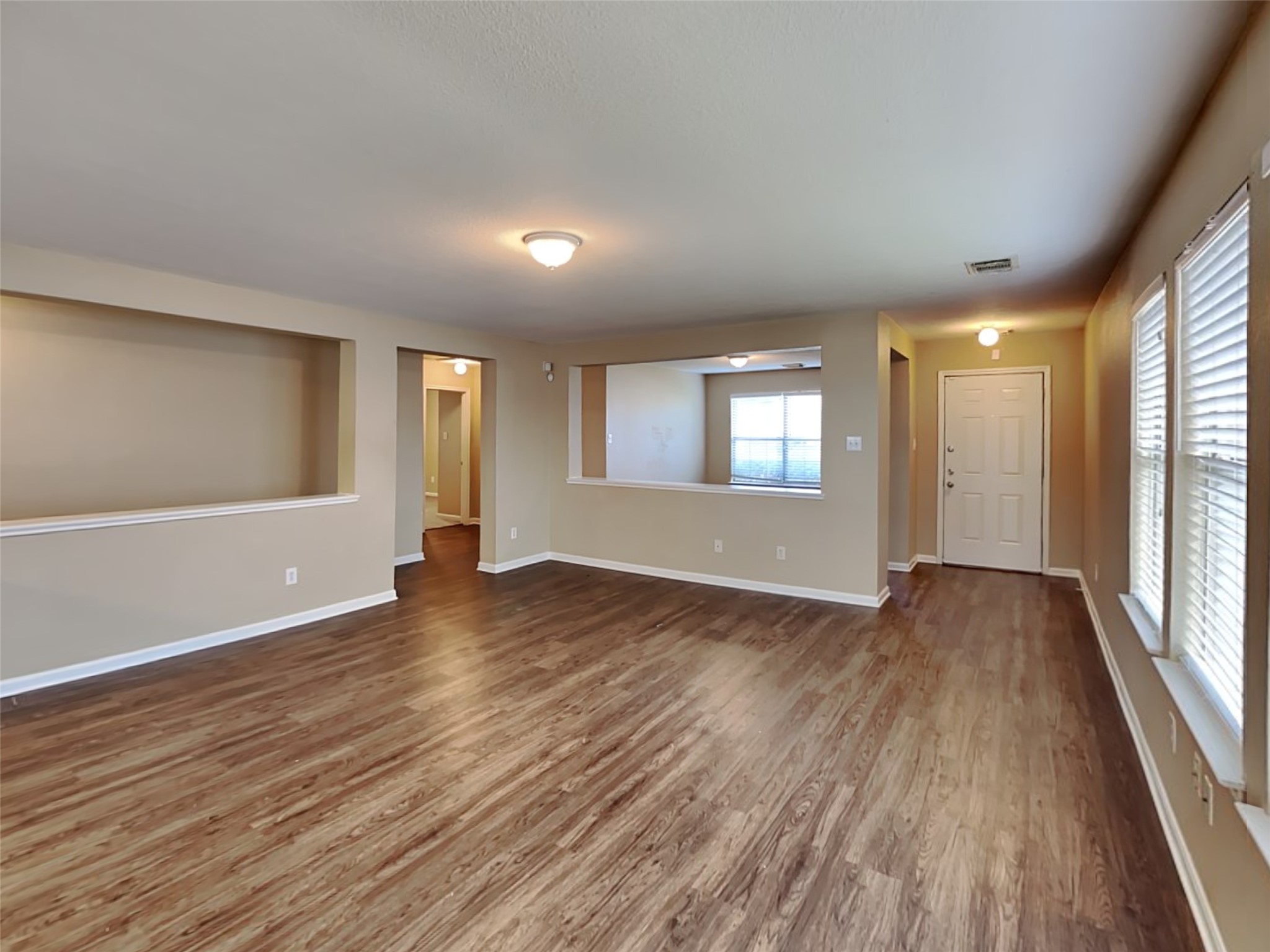 4818 Bentonite Boulevard Property Photo 9